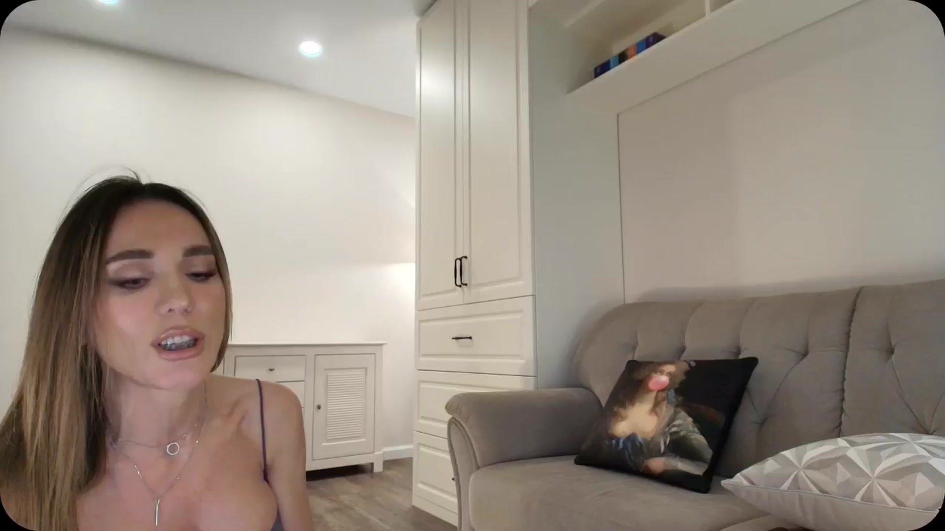 Gallery image thumbnail from Elysewine's myfreecams stream on, 03/29/2025, 06:04 image 14 of 20
