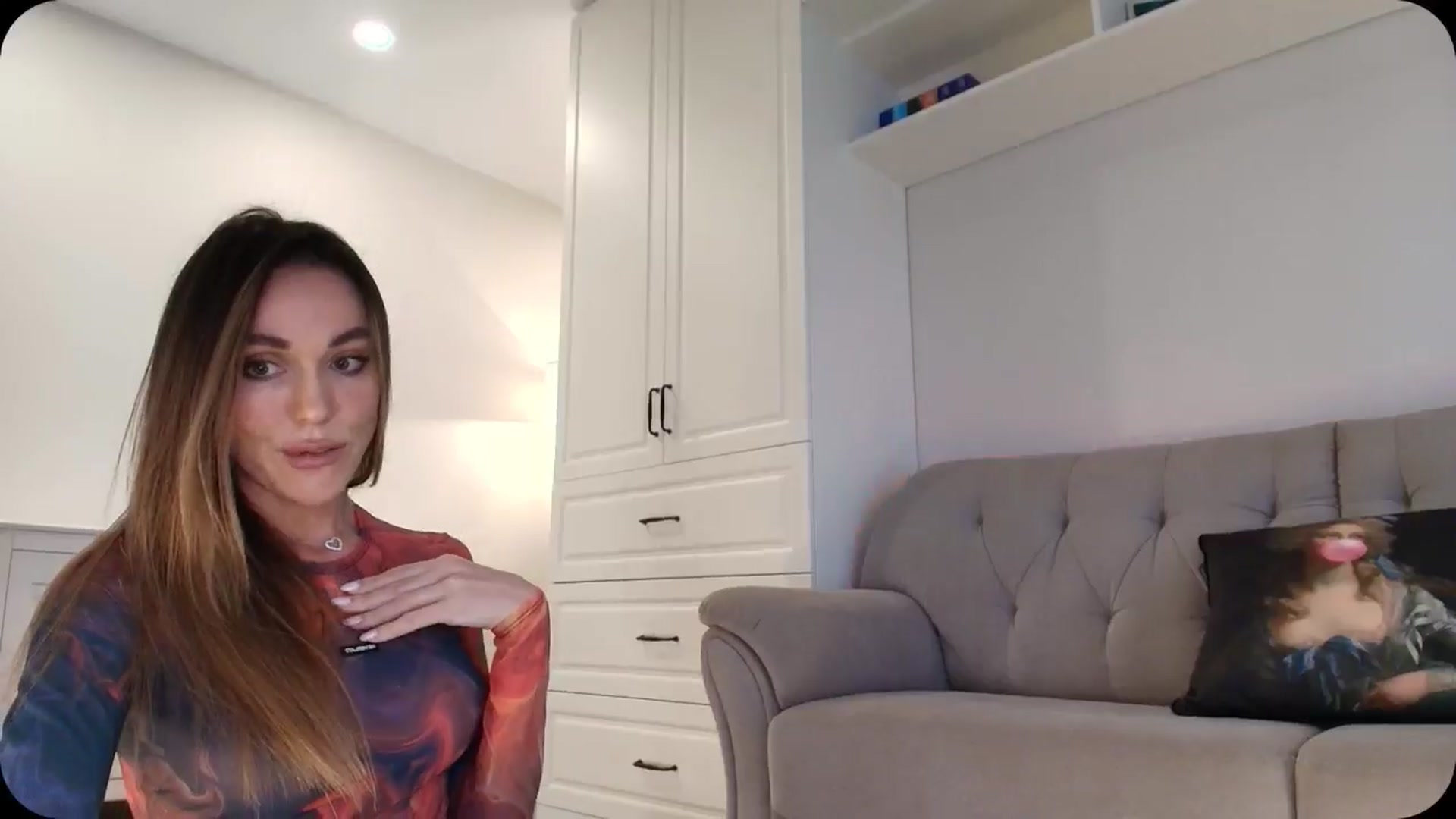 Gallery image thumbnail from Elysewine's myfreecams stream on, 04/06/2025, 05:33 image 14 of 20