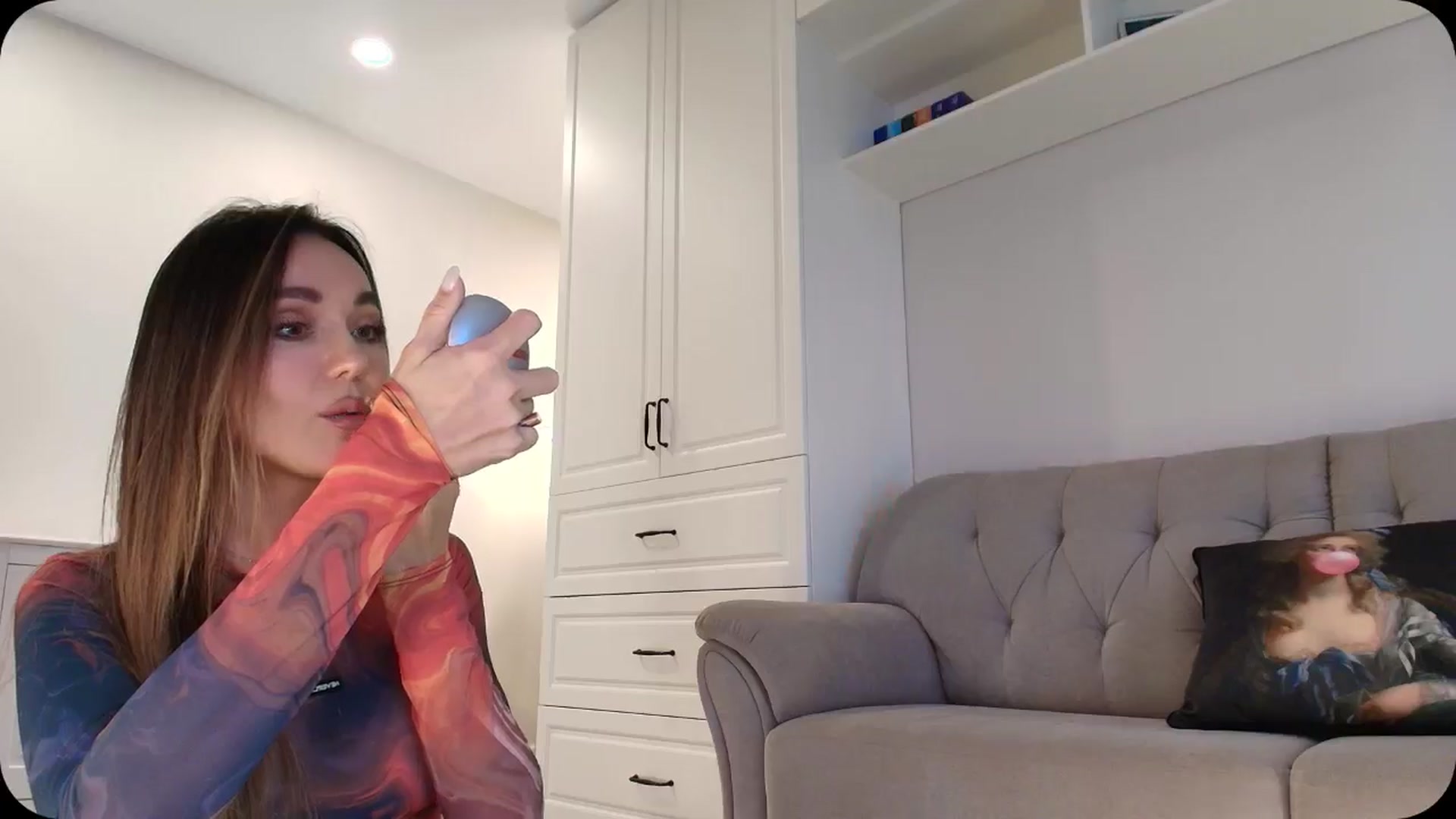 Gallery image thumbnail from Elysewine's myfreecams stream on, 04/06/2025, 05:33 image 17 of 20