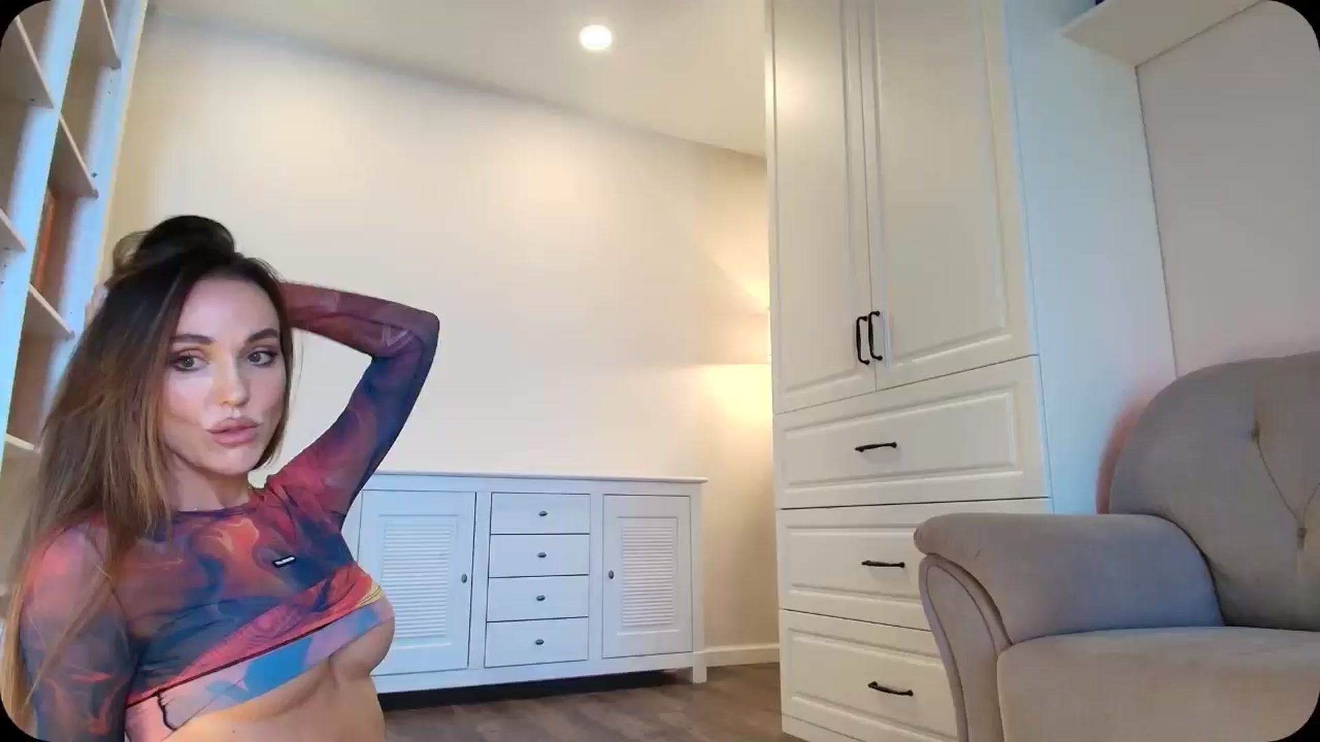 Gallery image thumbnail from Elysewine's myfreecams stream on, 04/06/2025, 05:47 image 11 of 20