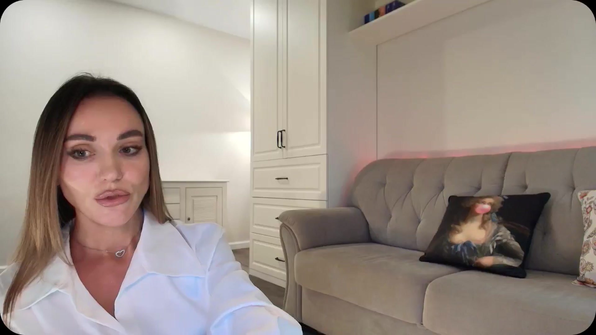 Gallery image thumbnail from Elysewine's myfreecams stream on, 04/06/2025, 06:22 image 18 of 20