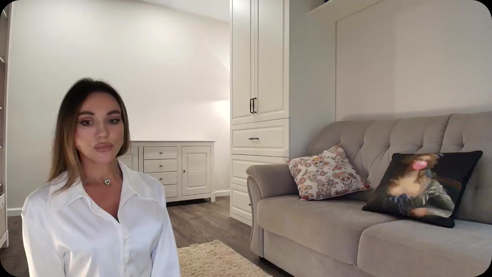 Gallery image thumbnail from Elysewine's myfreecams stream on, 04/06/2025, 06:22 image 8 of 20