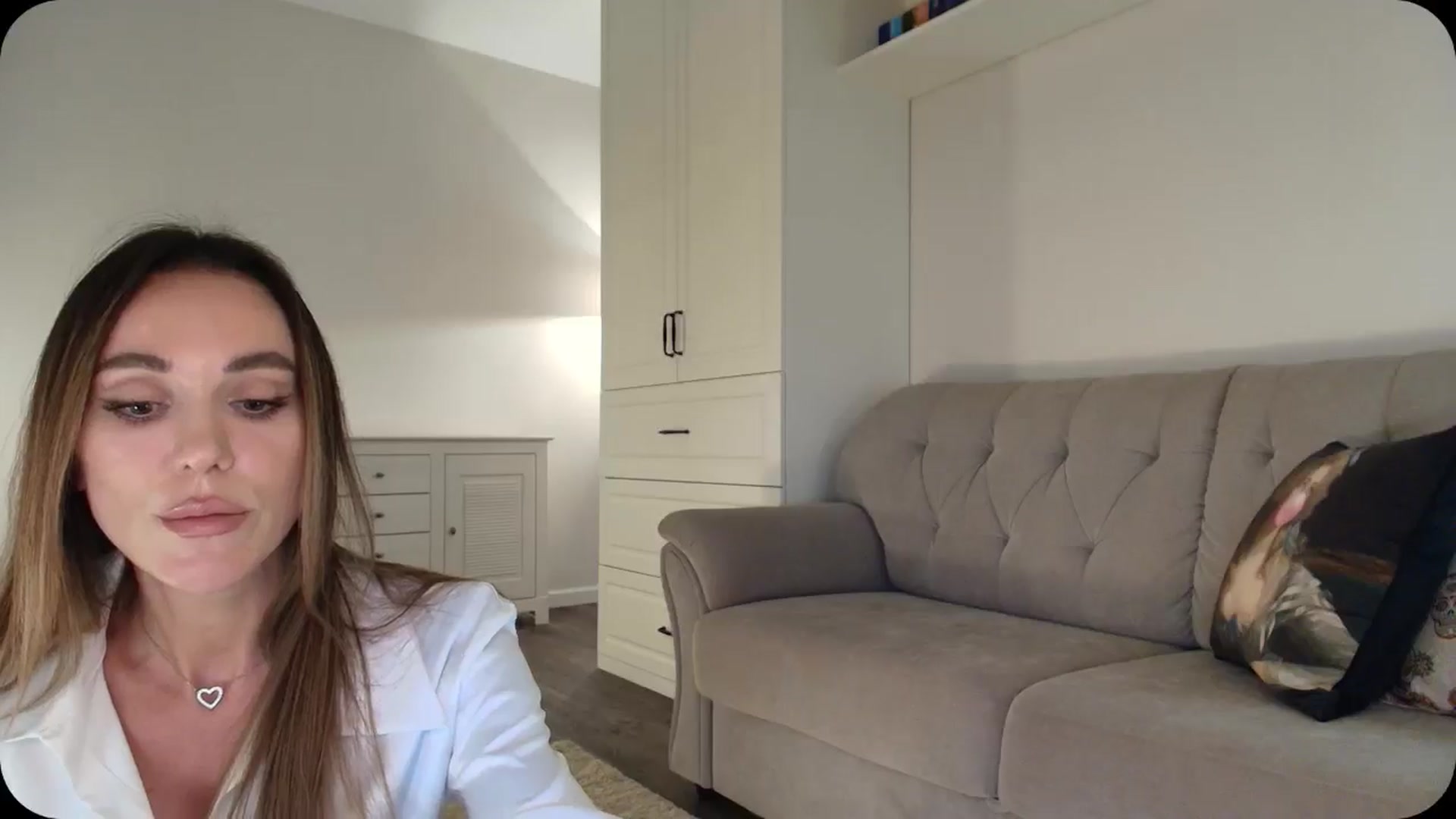 Gallery image thumbnail from Elysewine's myfreecams stream on, 04/06/2025, 07:40 image 7 of 20