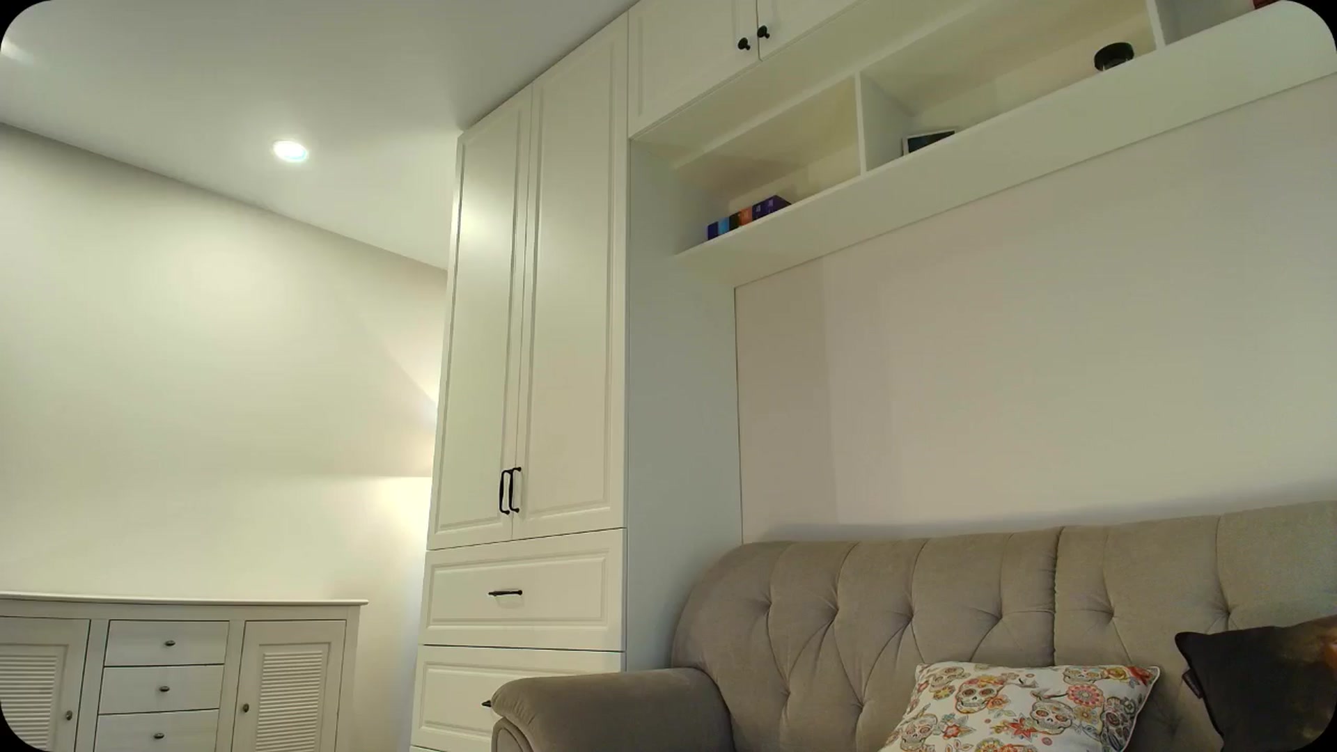 Gallery image thumbnail from Elysewine's myfreecams stream on, 04/12/2025, 05:11 image 2 of 20