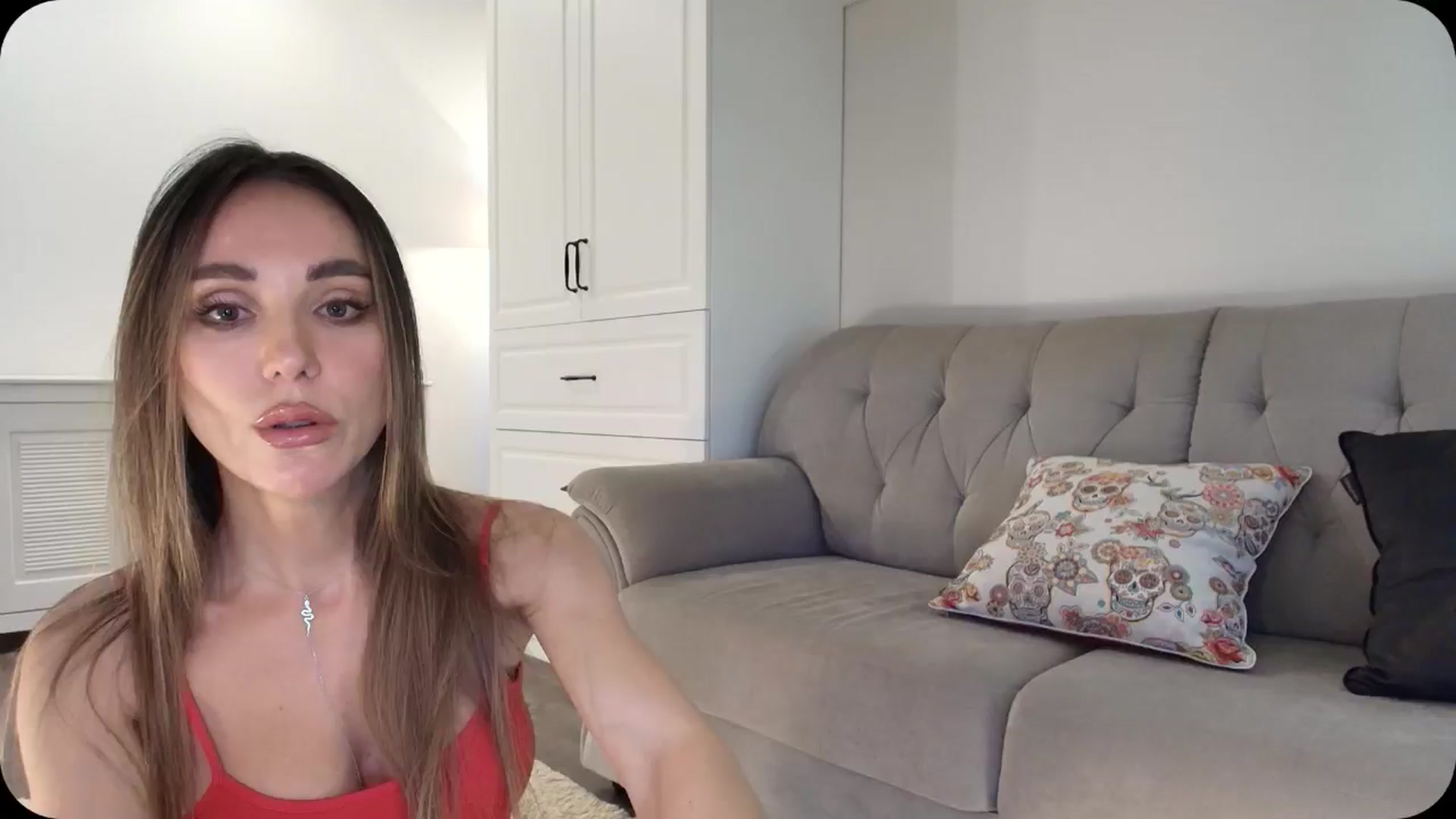 Gallery image thumbnail from Elysewine's myfreecams stream on, 04/12/2025, 05:11 image 6 of 20