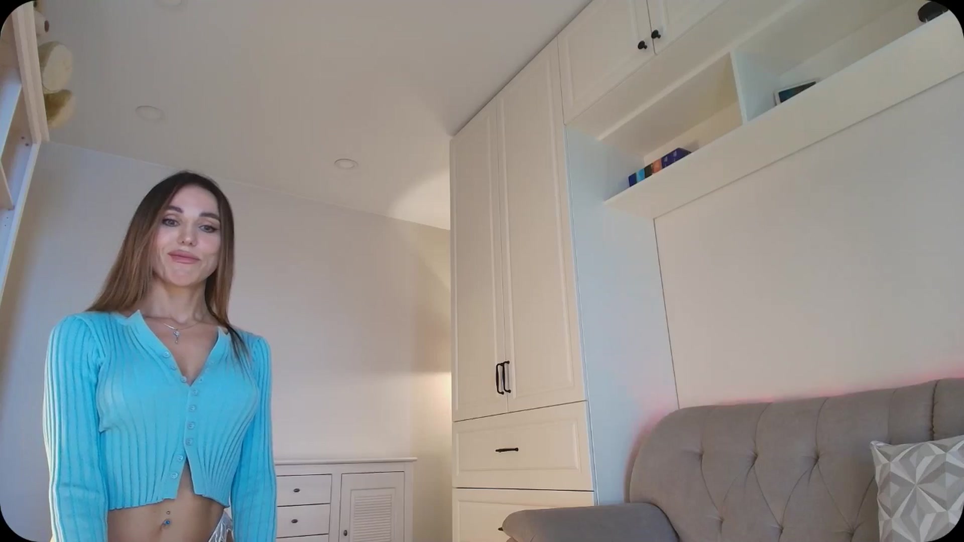 Gallery image thumbnail from Elysewine's myfreecams stream on, 04/20/2025, 05:42 image 17 of 20