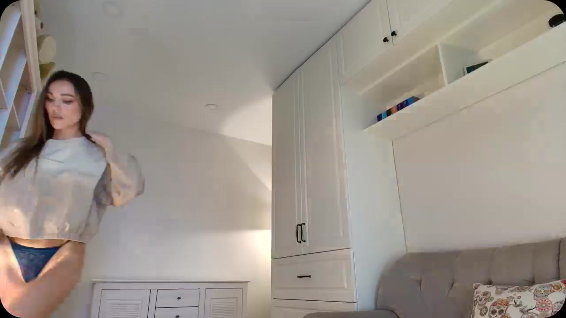 Gallery image thumbnail from Elysewine's myfreecams stream on, 05/02/2025, 04:54 image 16 of 20