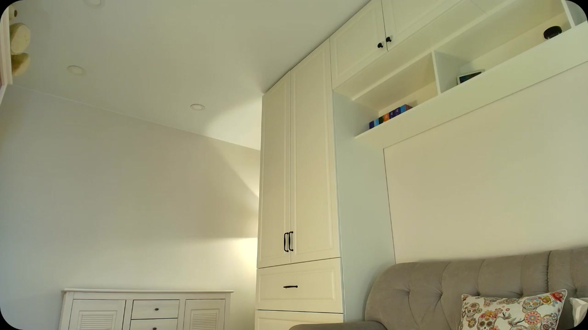 Gallery image thumbnail from Elysewine's myfreecams stream on, 05/02/2025, 04:54 image 12 of 20