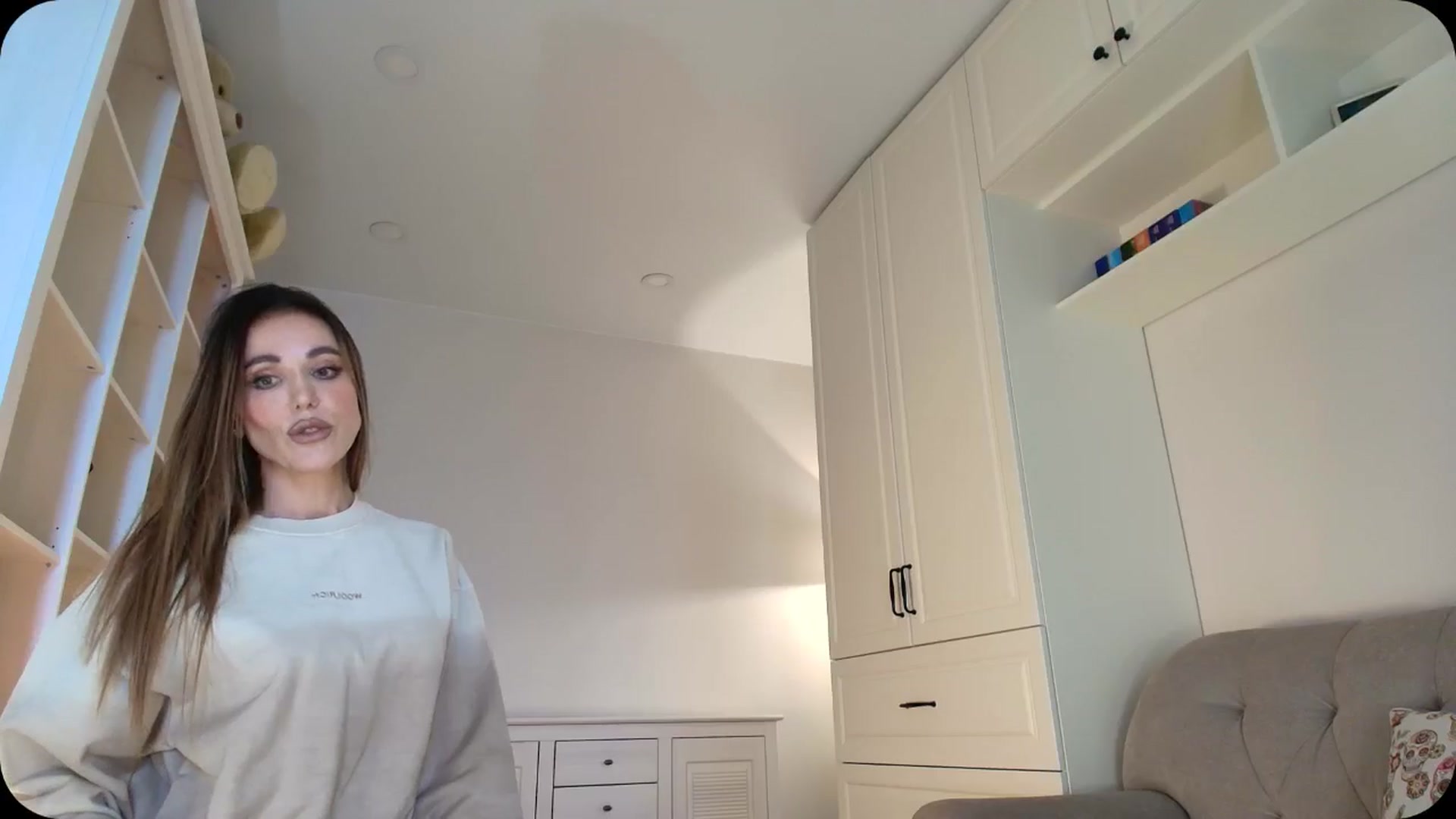 Gallery image thumbnail from Elysewine's myfreecams stream on, 05/02/2025, 04:54 image 8 of 20