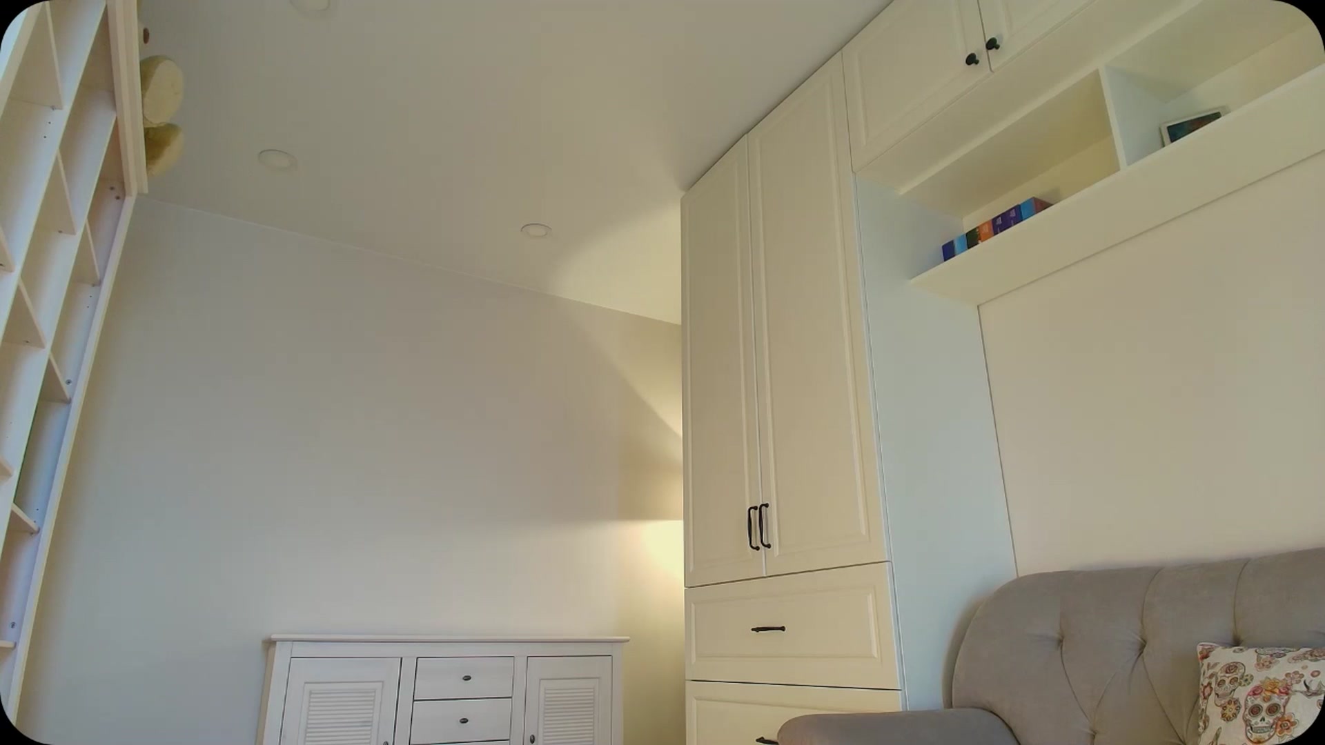 Gallery image thumbnail from Elysewine's myfreecams stream on, 05/02/2025, 06:19 image 4 of 20