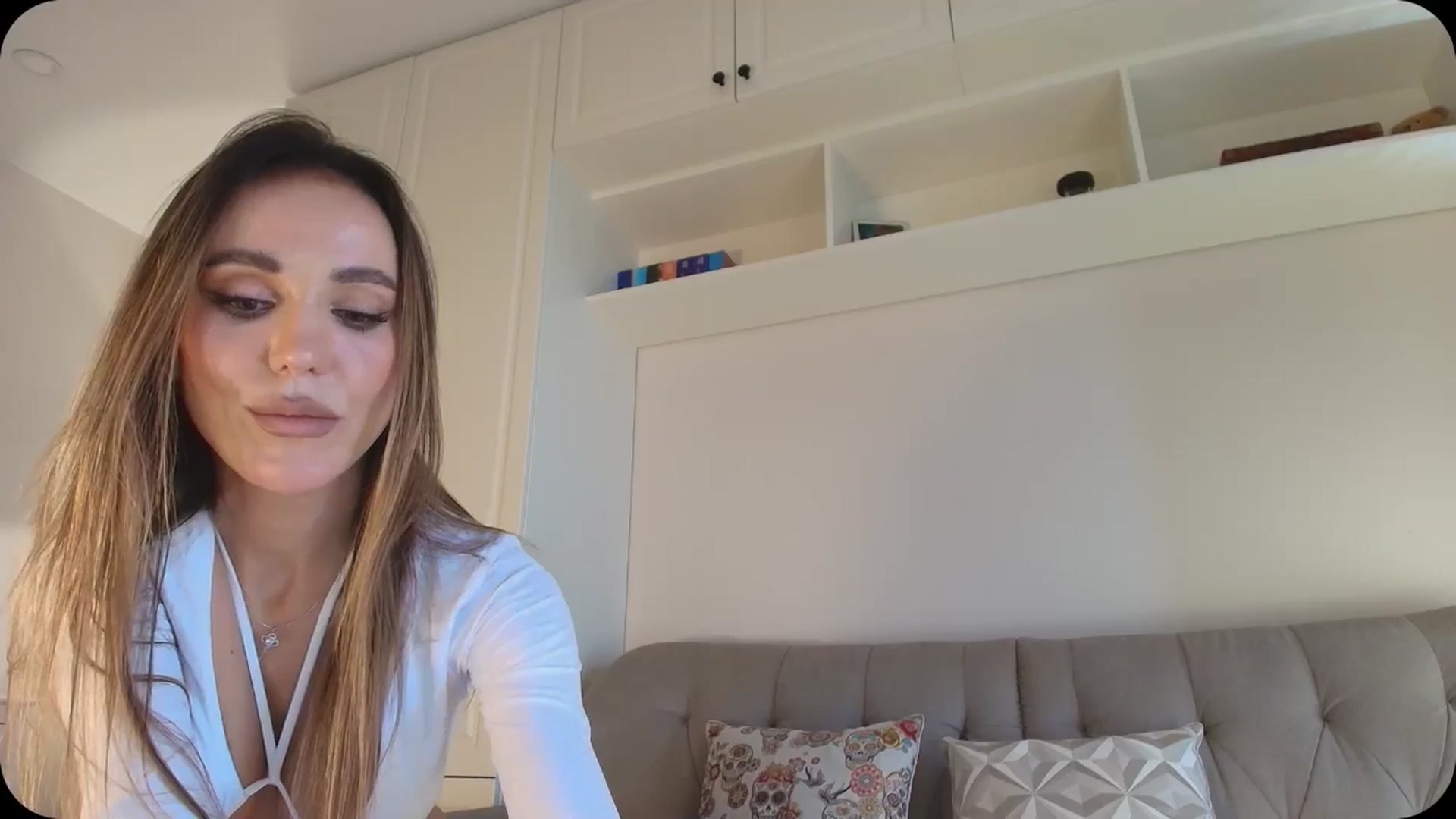 Gallery image thumbnail from Elysewine's myfreecams stream on, 05/02/2025, 09:09 image 7 of 20