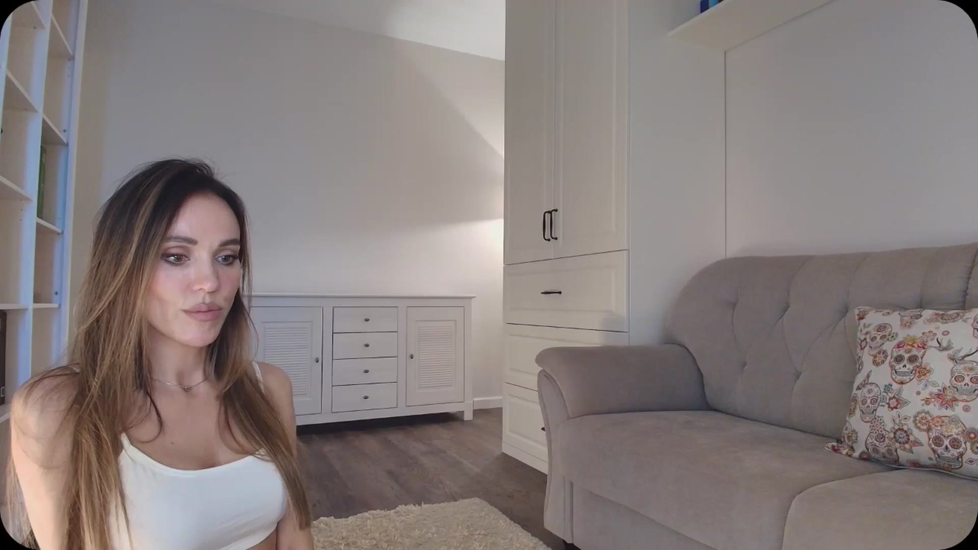 Gallery image thumbnail from Elysewine's myfreecams stream on, 05/09/2025, 07:22 image 12 of 20