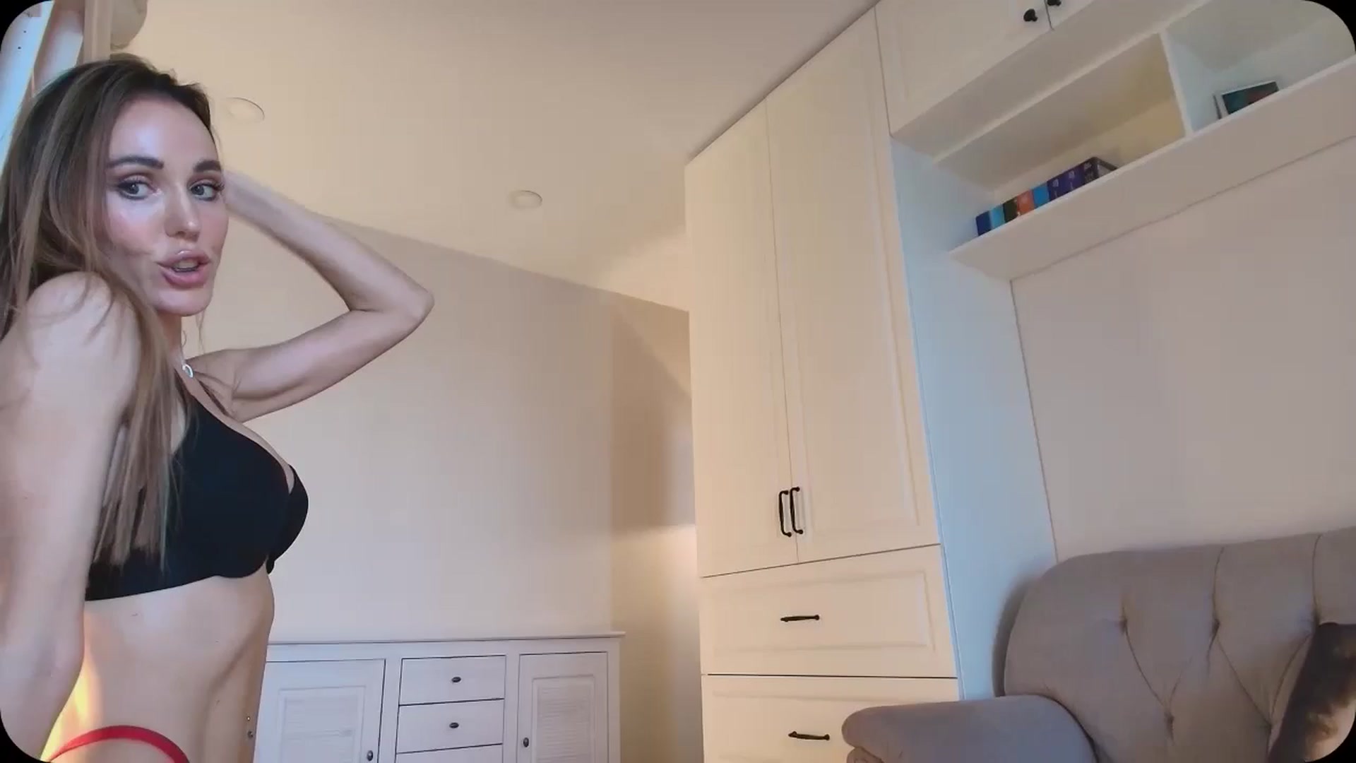 Gallery image thumbnail from Elysewine's myfreecams stream on, 05/17/2025, 05:29 image 13 of 20