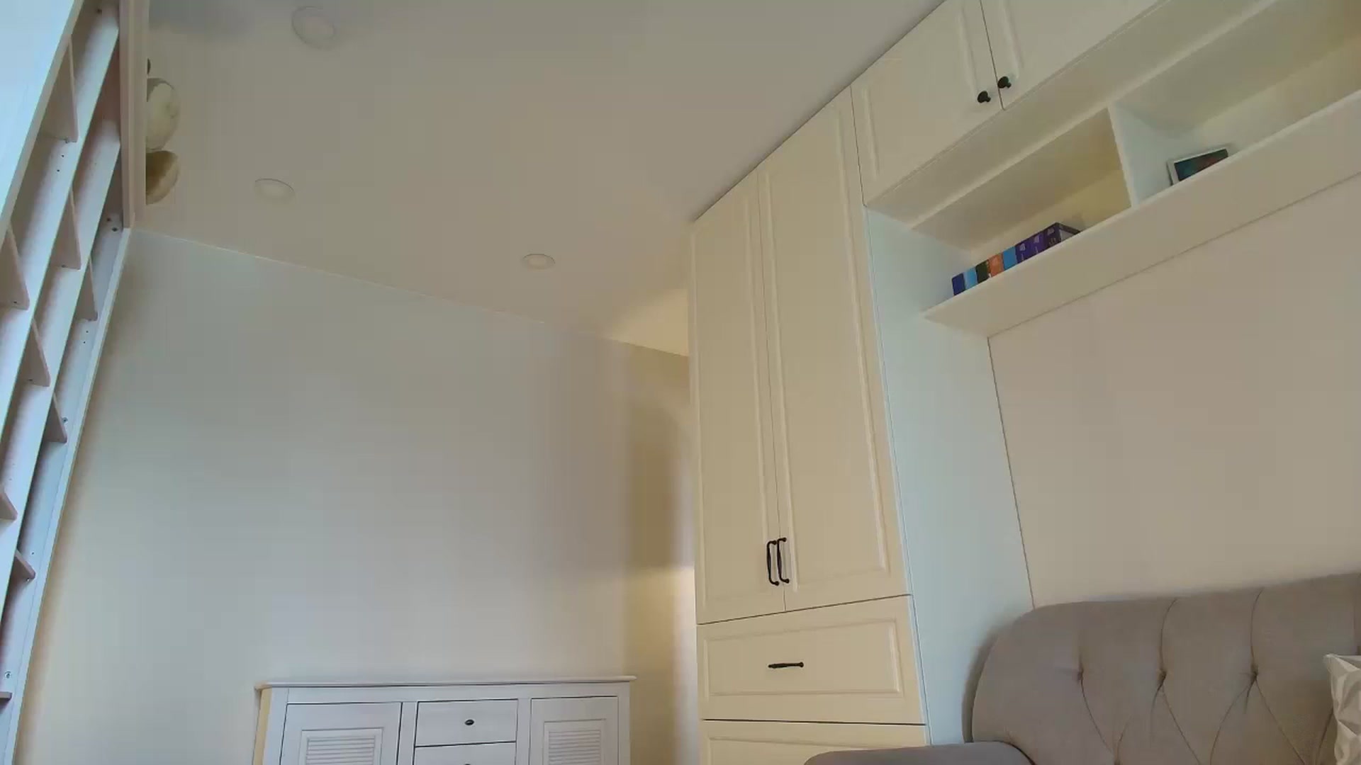 Gallery image thumbnail from Elysewine's myfreecams stream on, 05/25/2025, 06:04 image 5 of 20