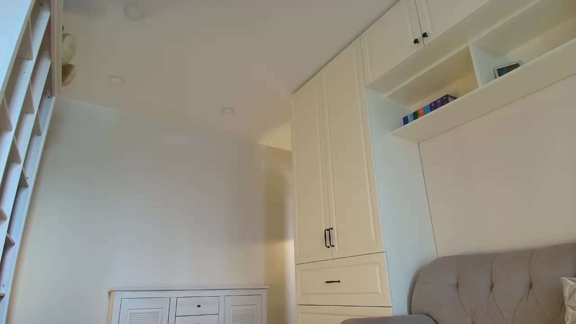Gallery image thumbnail from Elysewine's myfreecams stream on, 05/25/2025, 06:04 image 4 of 20