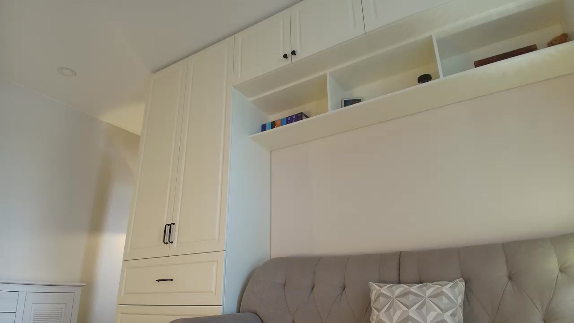 Gallery image thumbnail from Elysewine's myfreecams stream on, 05/25/2025, 06:04 image 3 of 20