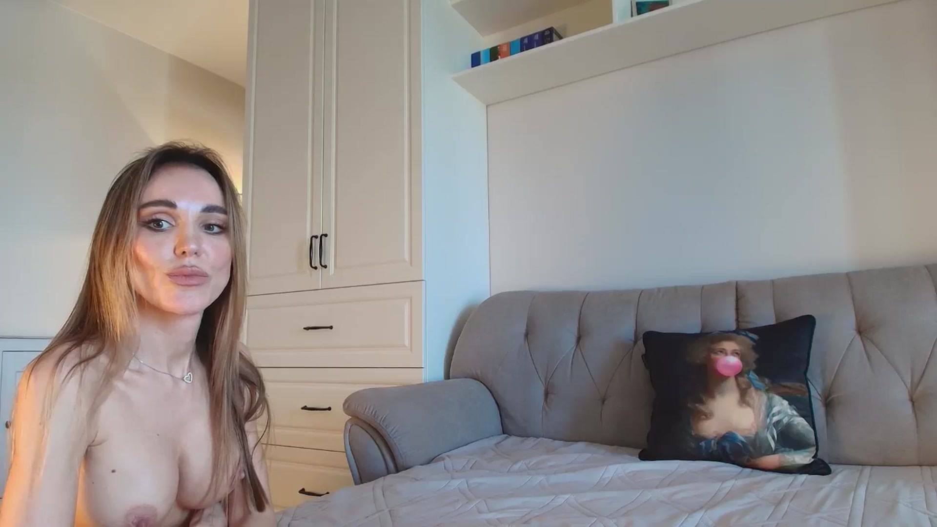 Gallery image thumbnail from Elysewine's myfreecams stream on, 06/09/2025, 08:10 image 18 of 20