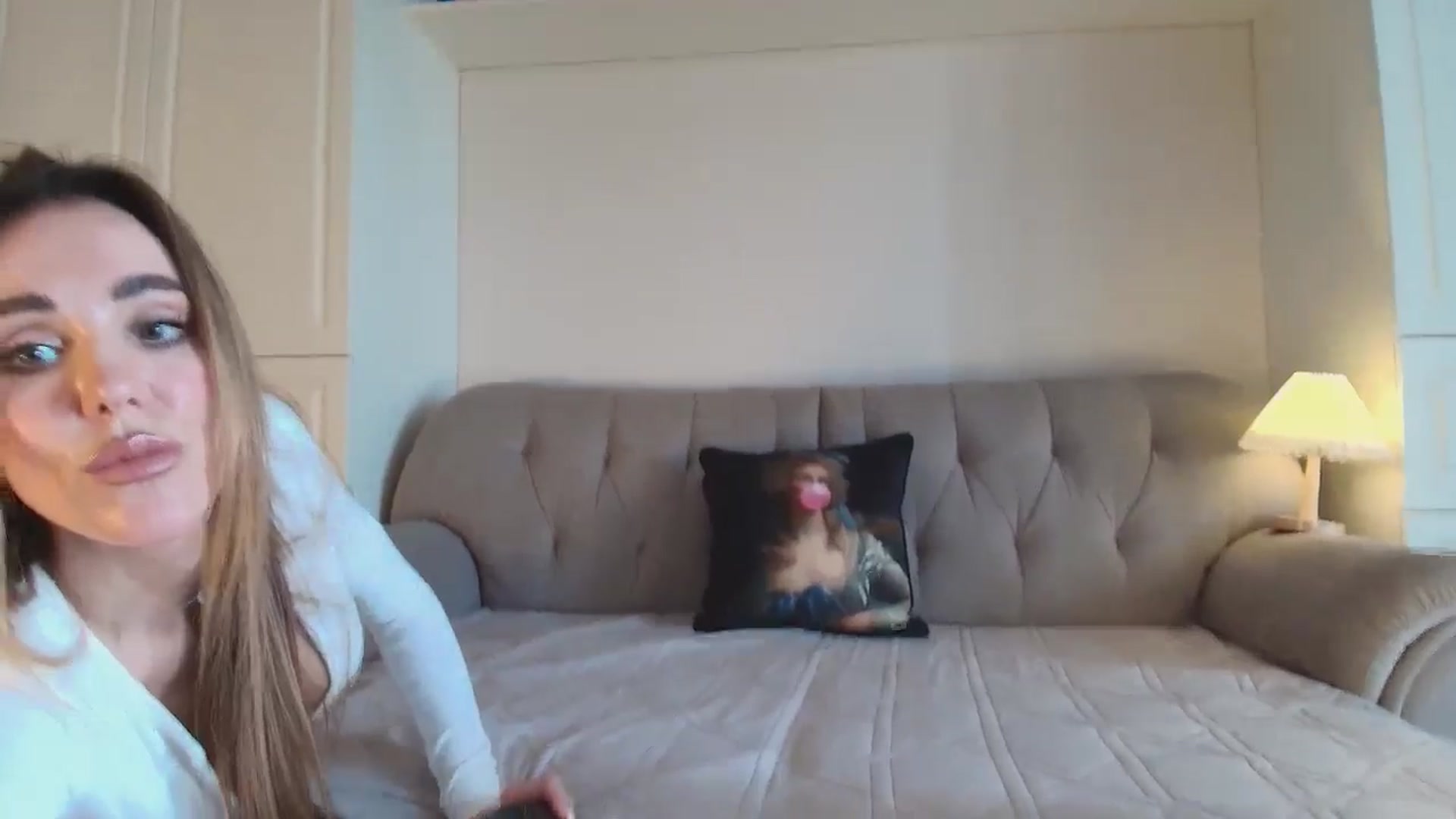 Gallery image thumbnail from Elysewine's myfreecams stream on, 06/09/2025, 08:10 image 9 of 20