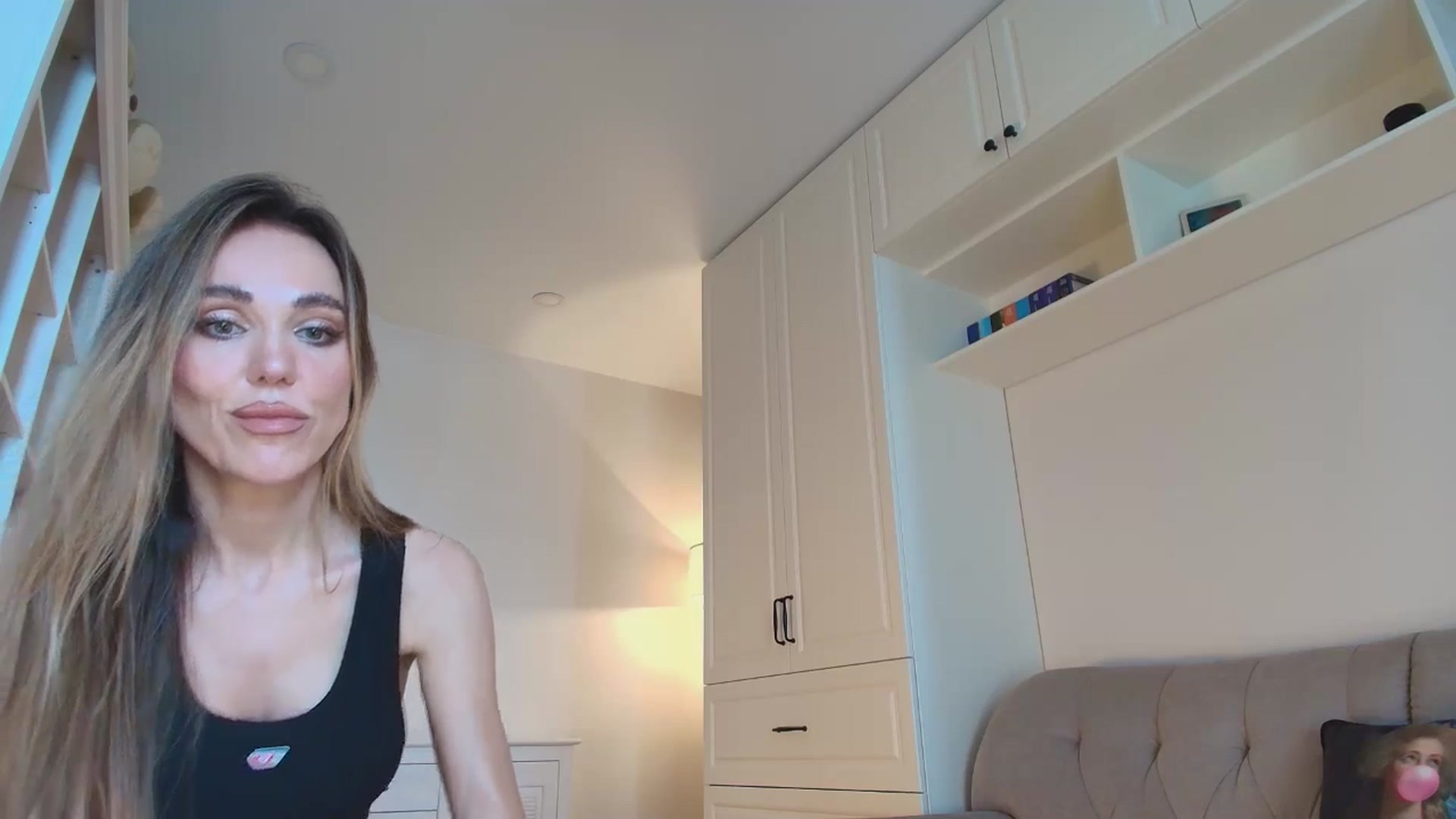 Gallery image thumbnail from Elysewine's myfreecams stream on, 06/30/2025, 04:17 image 3 of 20