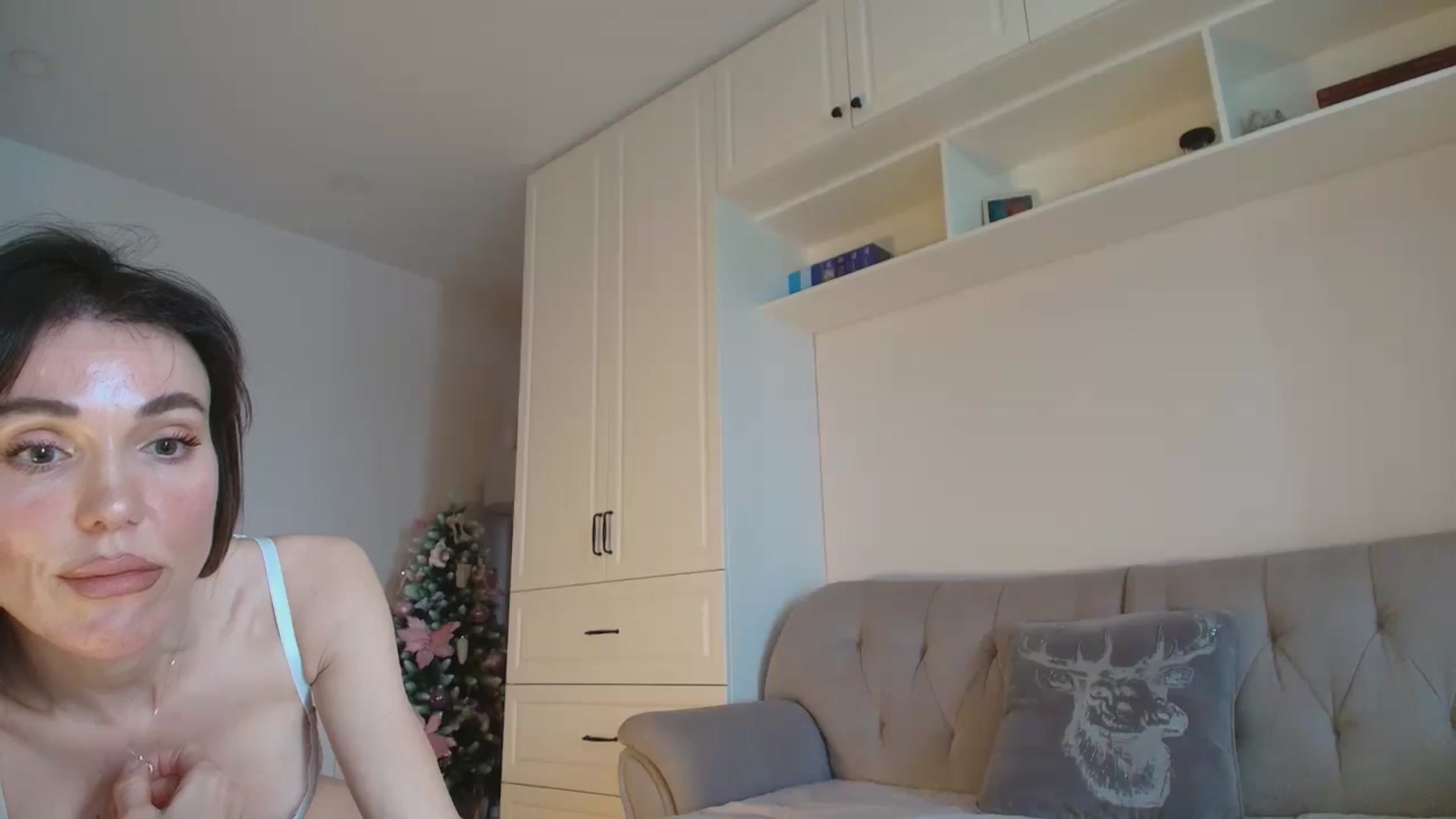Gallery image thumbnail from Elysewine's myfreecams stream on, 12/15/2025, 05:40 image 13 of 20