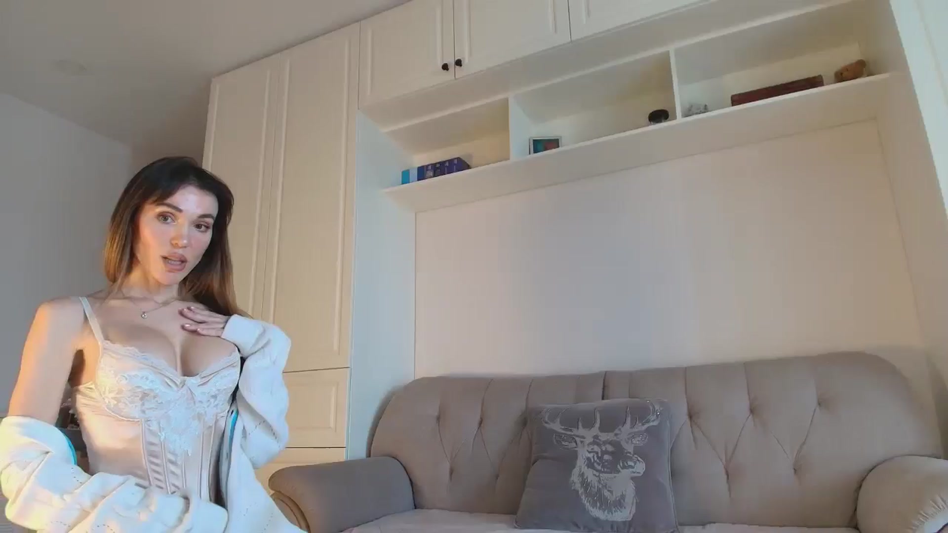 Gallery image thumbnail from Elysewine's myfreecams stream on, 12/15/2025, 05:40 image 1 of 20