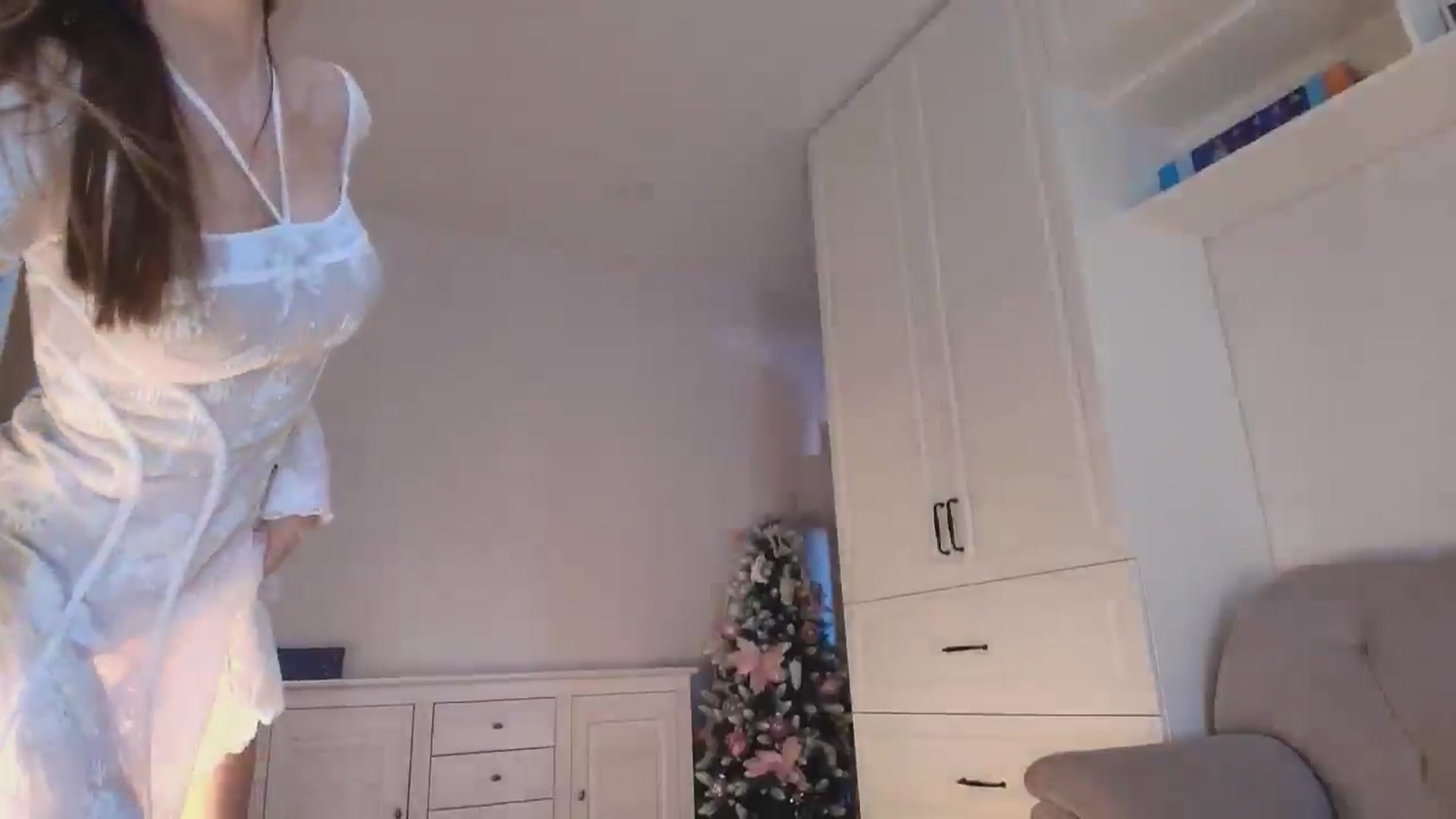 Gallery image thumbnail from Elysewine's myfreecams stream on, 01/02/2026, 06:50 image 11 of 20