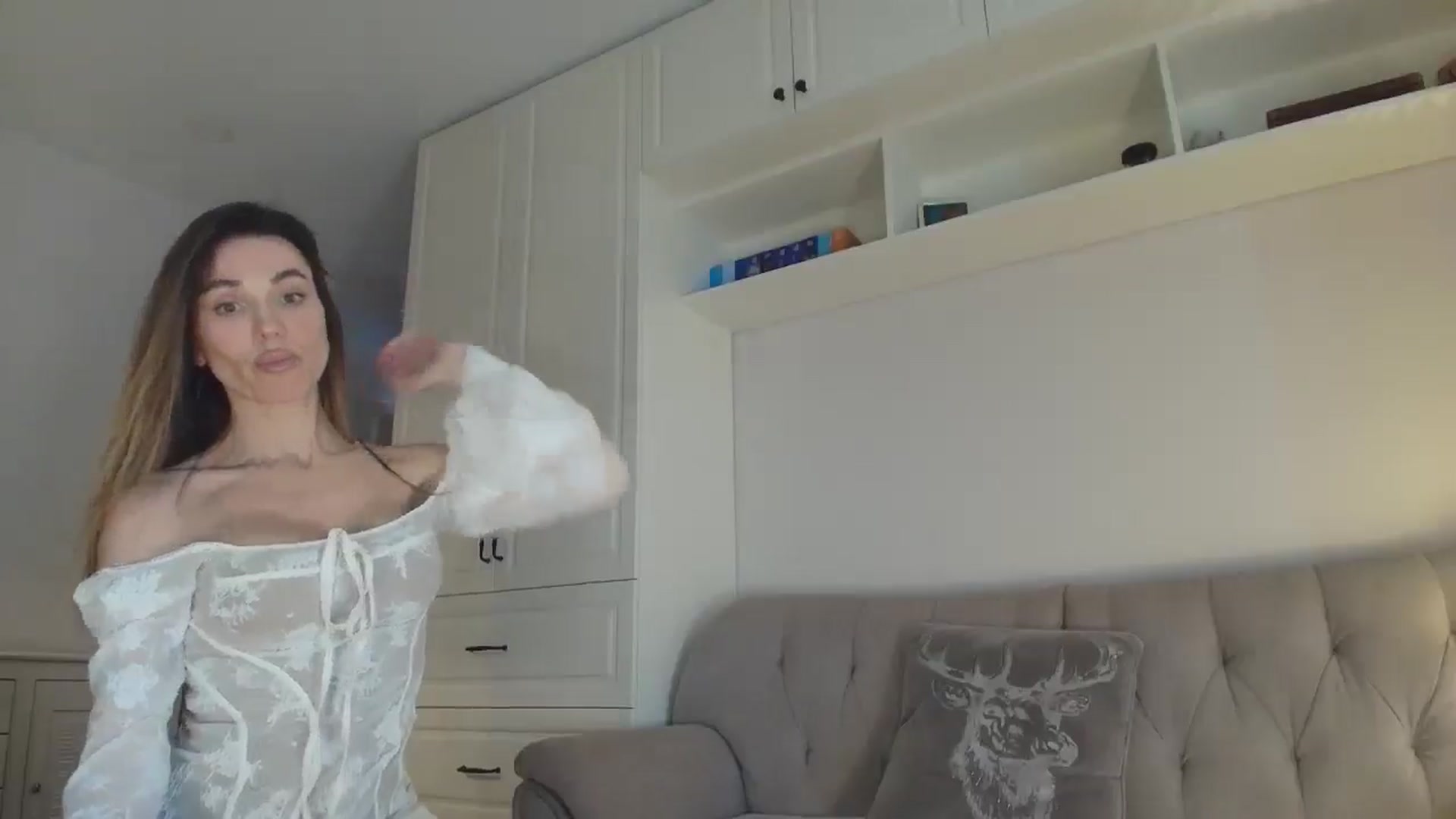 Gallery image thumbnail from Elysewine's myfreecams stream on, 01/02/2026, 06:50 image 17 of 20