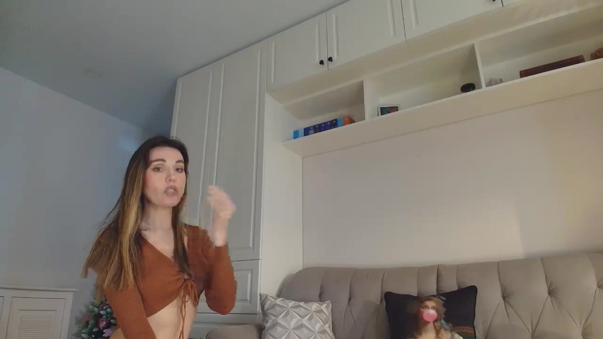 Gallery image thumbnail from Elysewine's myfreecams stream on, 01/05/2026, 05:20 image 10 of 20