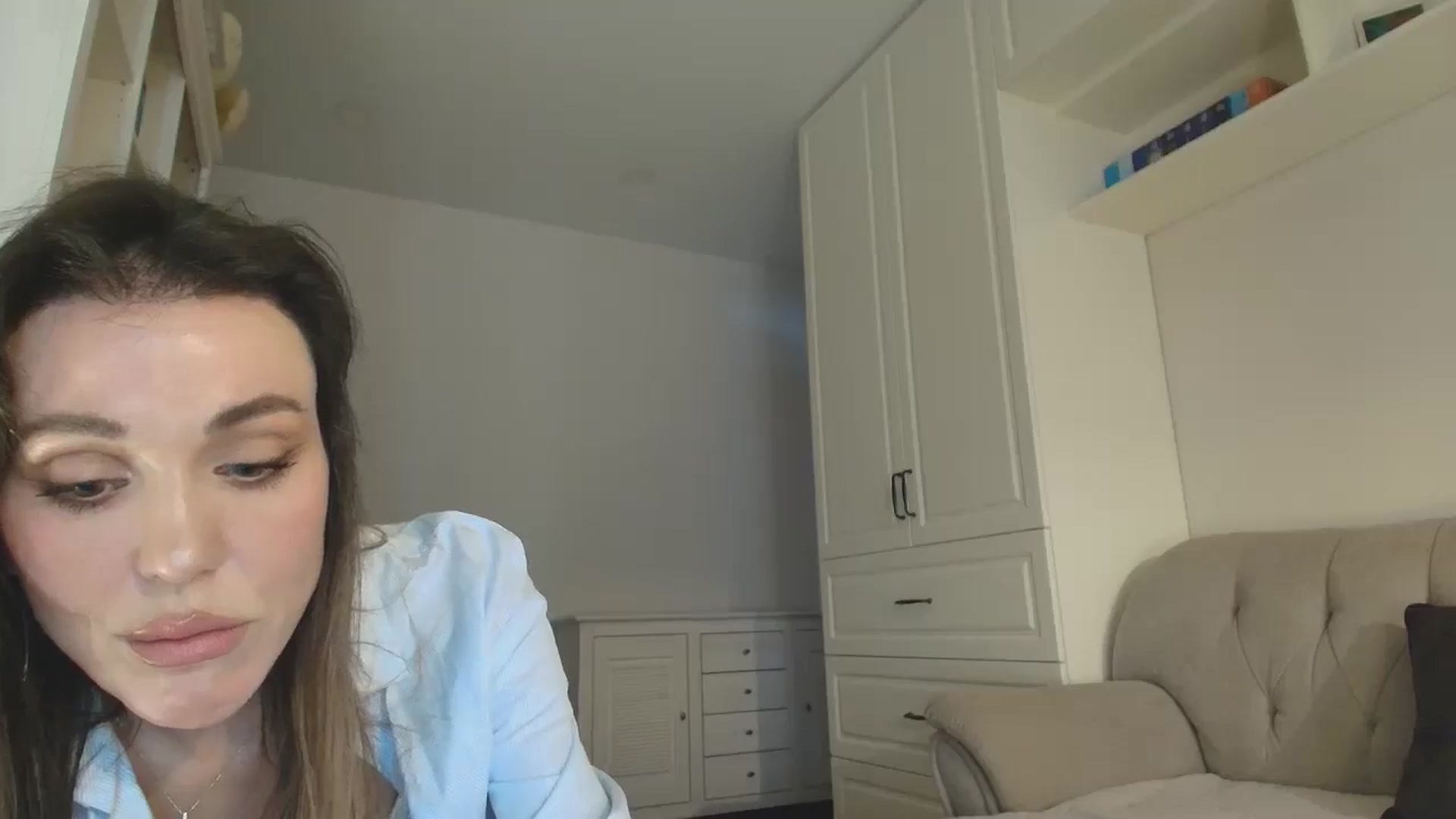 Gallery image thumbnail from Elysewine's myfreecams stream on, 01/18/2026, 08:04 image 11 of 20
