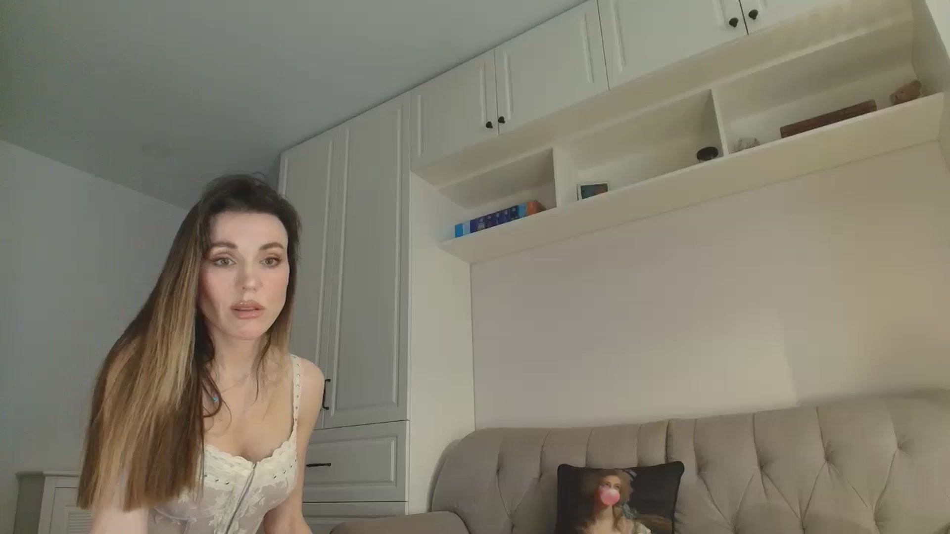 Gallery image thumbnail from Elysewine's myfreecams stream on, 01/18/2026, 08:04 image 8 of 20