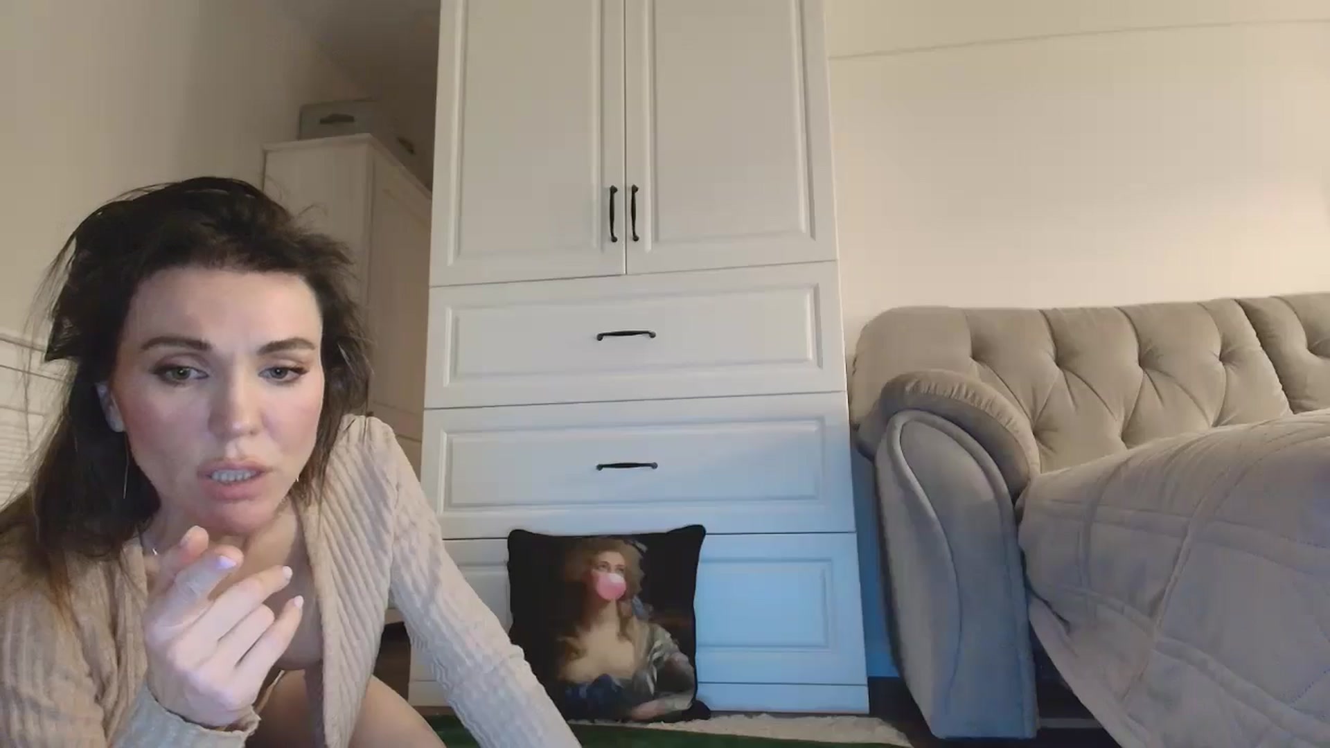 Gallery image thumbnail from Elysewine's myfreecams stream on, 01/18/2026, 15:24 image 7 of 20