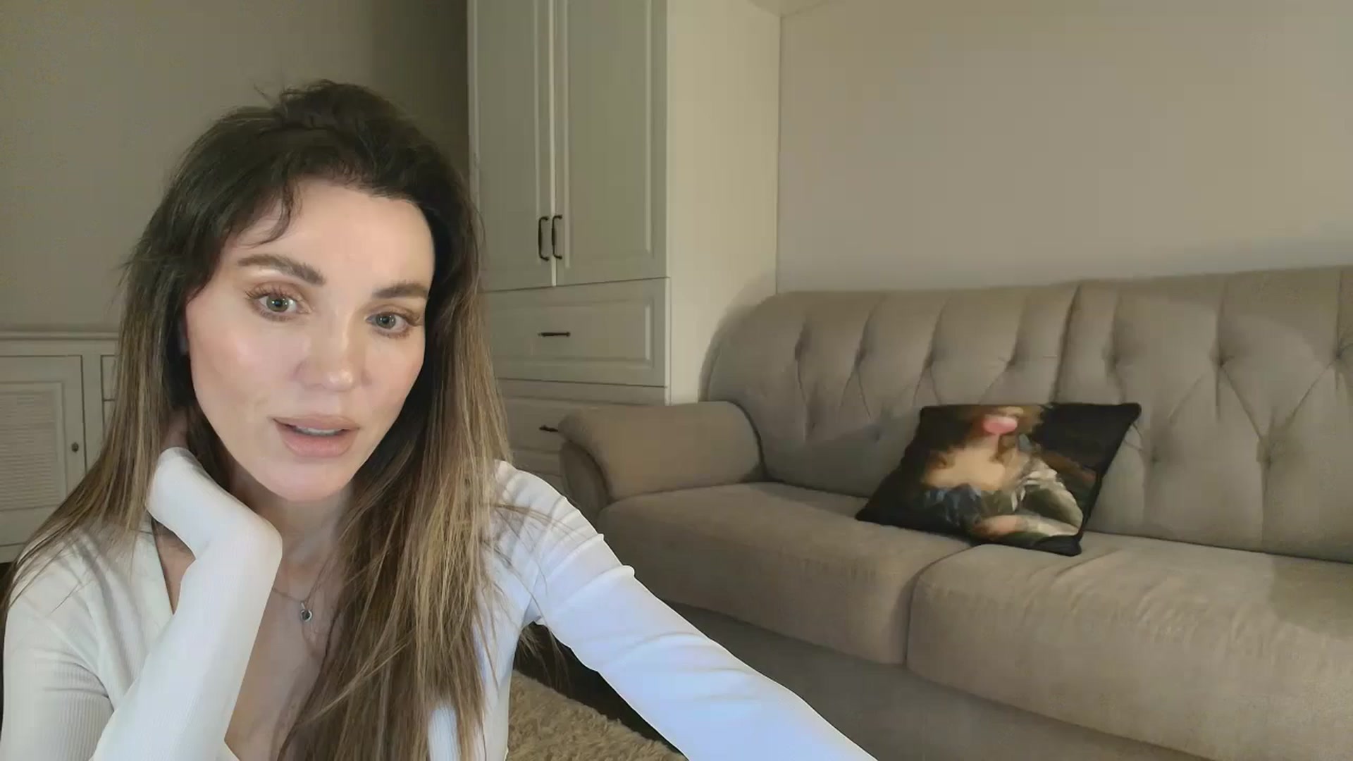 Gallery image thumbnail from Elysewine's myfreecams stream on, 03/07/2026, 10:07 image 16 of 20