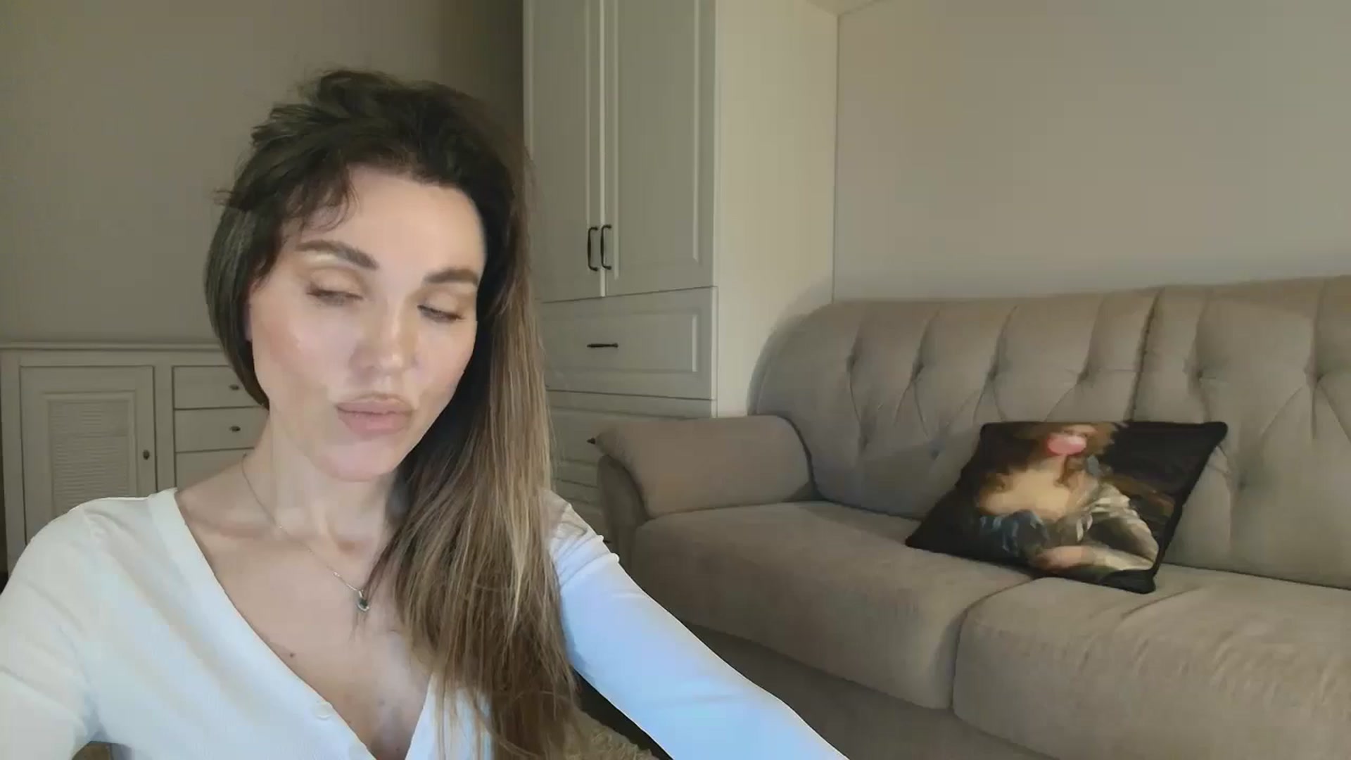 Gallery image thumbnail from Elysewine's myfreecams stream on, 03/07/2026, 10:07 image 15 of 20