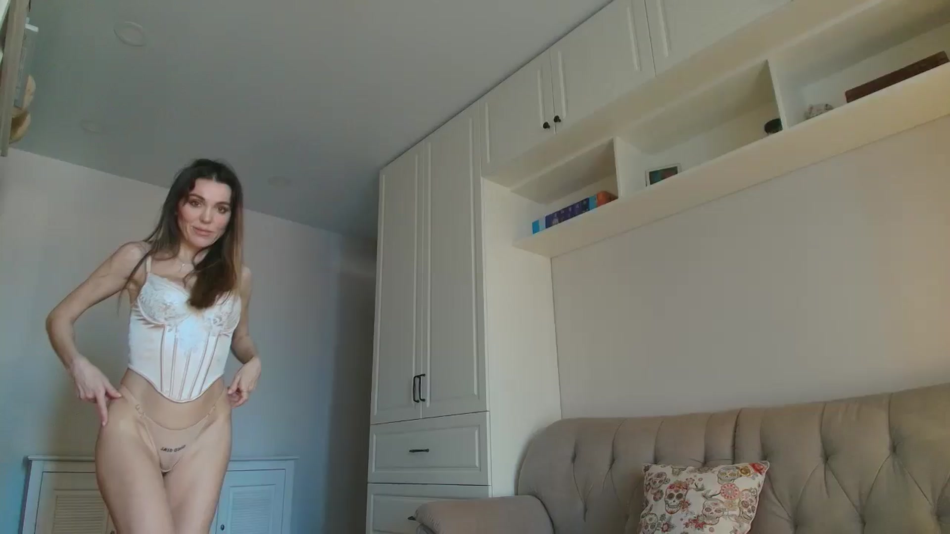 Gallery image thumbnail from Elysewine's myfreecams stream on, 03/08/2026, 08:00 image 20 of 20
