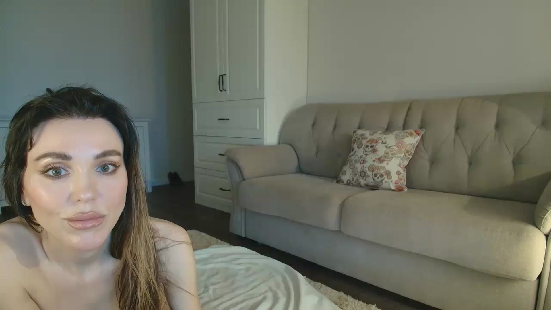 Gallery image thumbnail from Elysewine's myfreecams stream on, 03/08/2026, 08:47 image 16 of 20