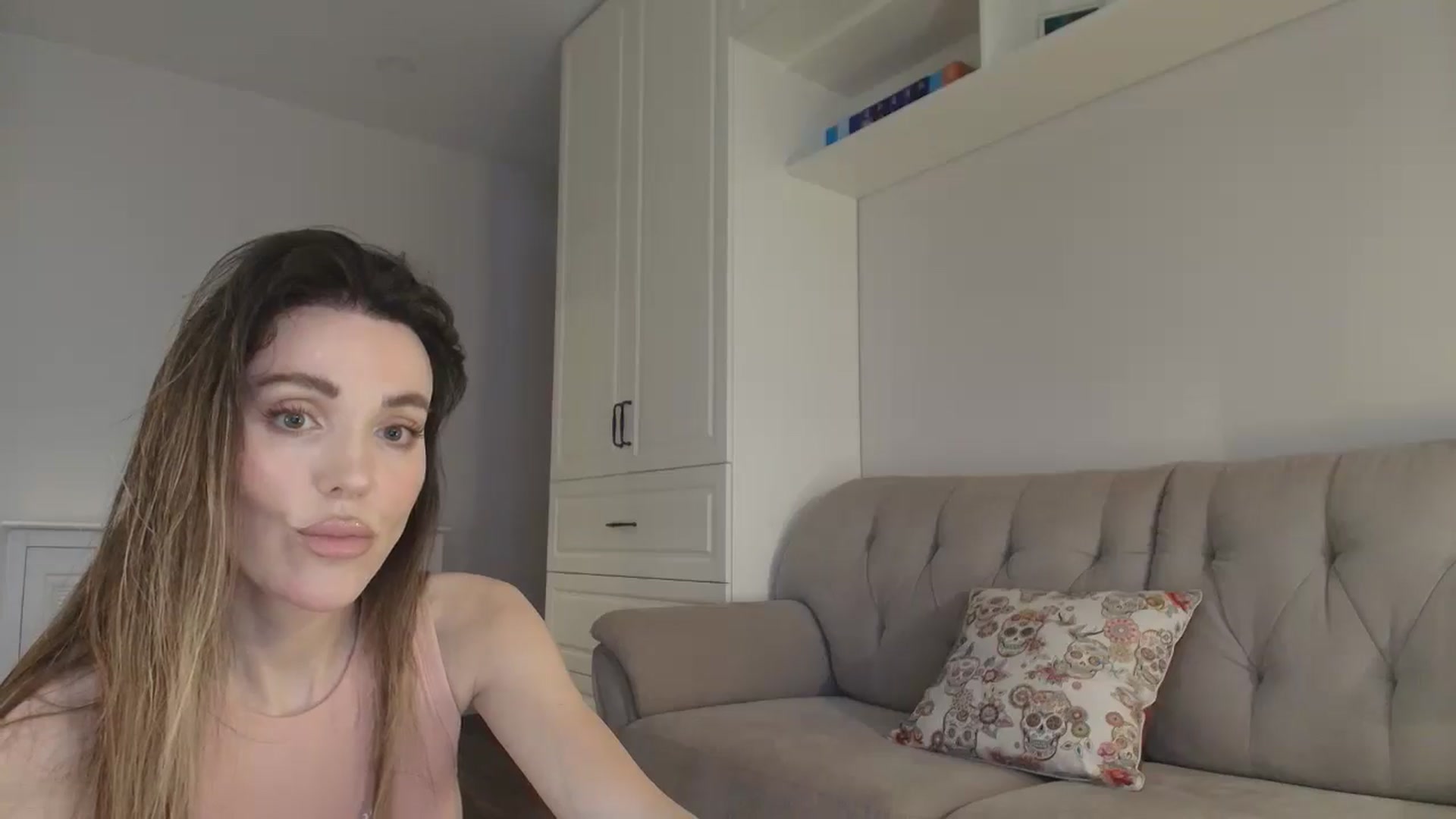 Gallery image thumbnail from Elysewine's myfreecams stream on, 03/14/2026, 08:41 image 4 of 20