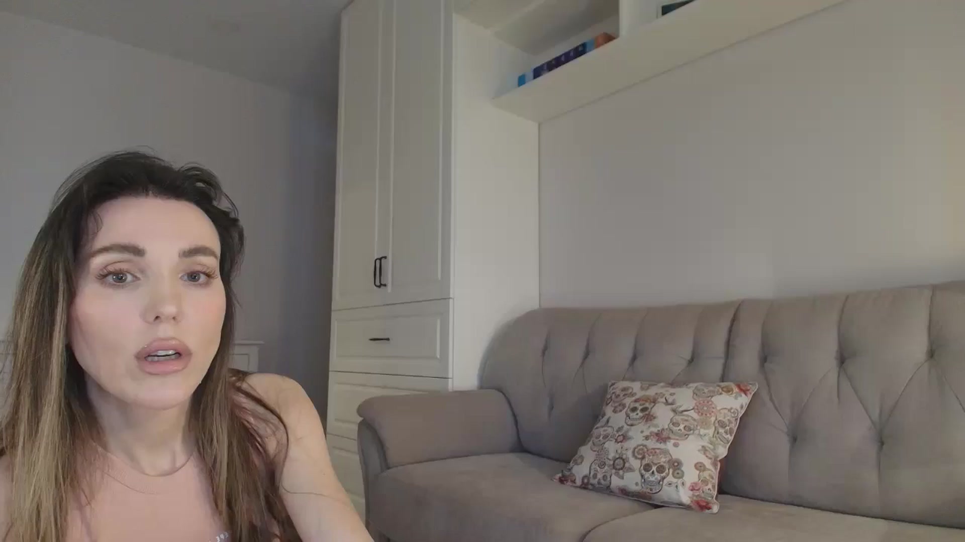 Gallery image thumbnail from Elysewine's myfreecams stream on, 03/14/2026, 08:41 image 1 of 20