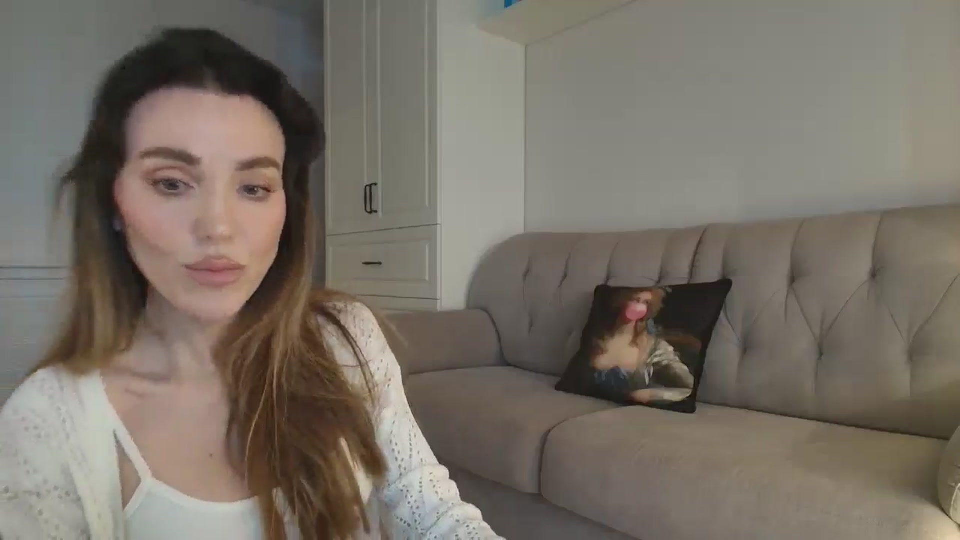 Gallery image thumbnail from Elysewine's myfreecams stream on, 03/15/2026, 05:43 image 15 of 20