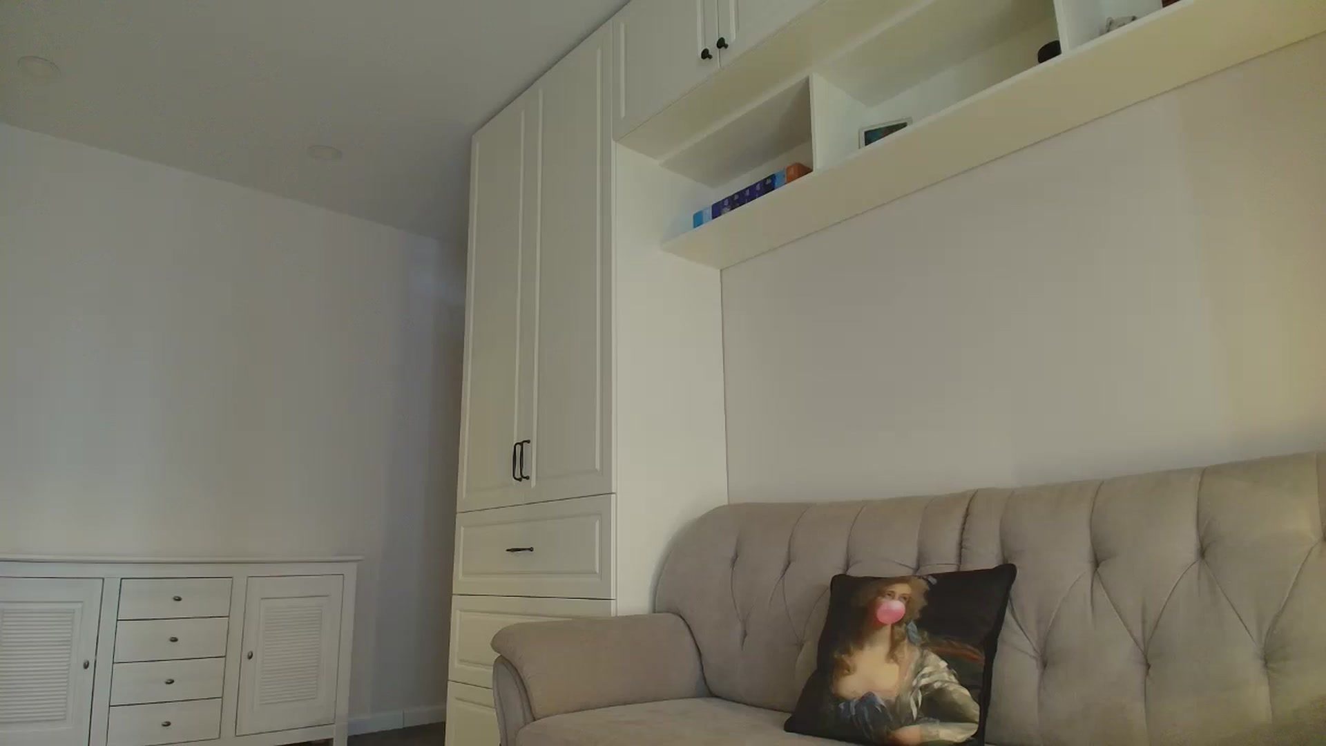 Gallery image thumbnail from Elysewine's myfreecams stream on, 03/15/2026, 05:43 image 18 of 20