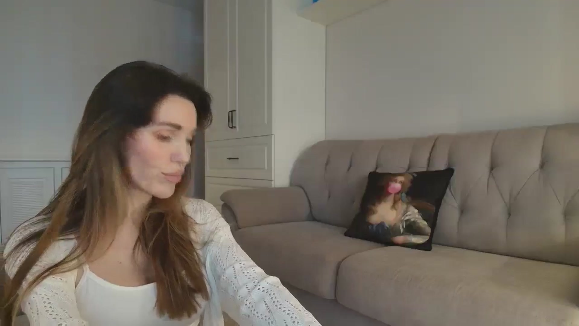 Gallery image thumbnail from Elysewine's myfreecams stream on, 03/15/2026, 05:43 image 16 of 20