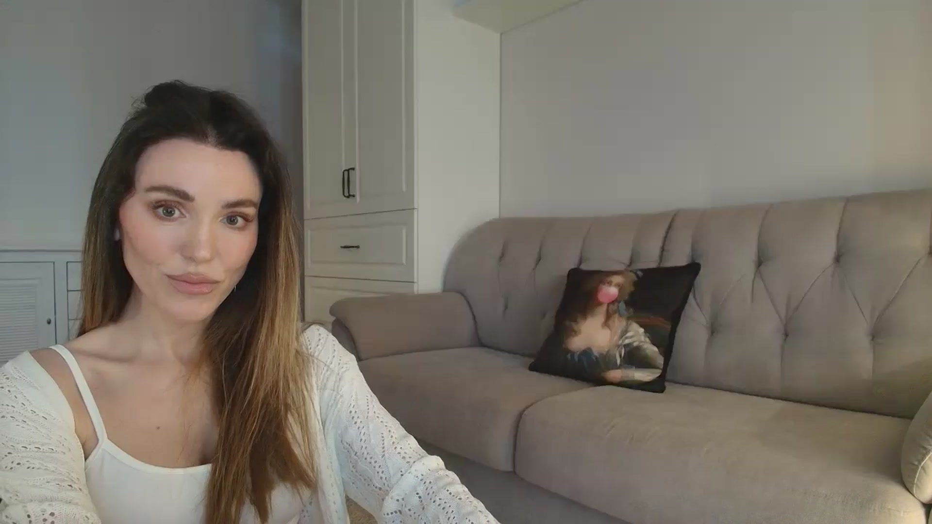 Gallery image thumbnail from Elysewine's myfreecams stream on, 03/15/2026, 05:43 image 7 of 20
