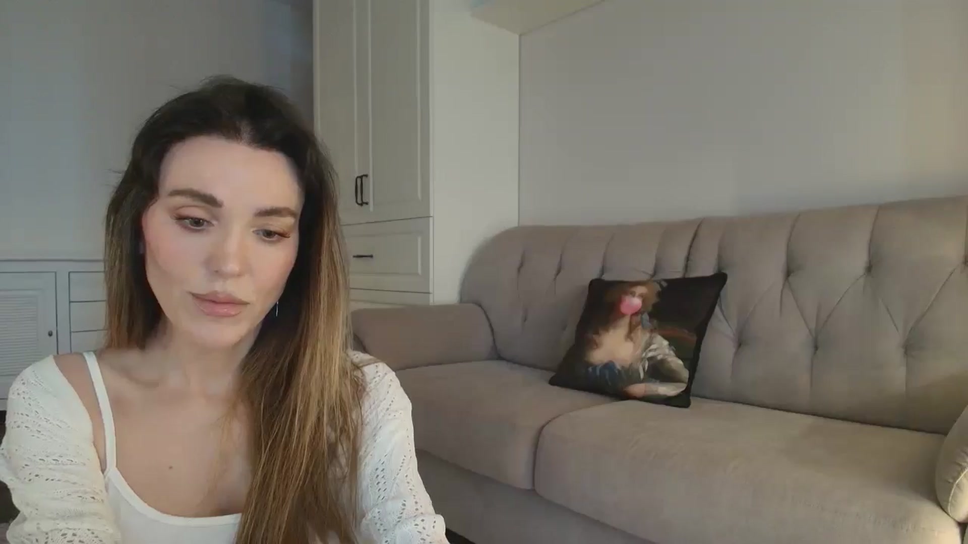 Gallery image thumbnail from Elysewine's myfreecams stream on, 03/15/2026, 05:43 image 9 of 20