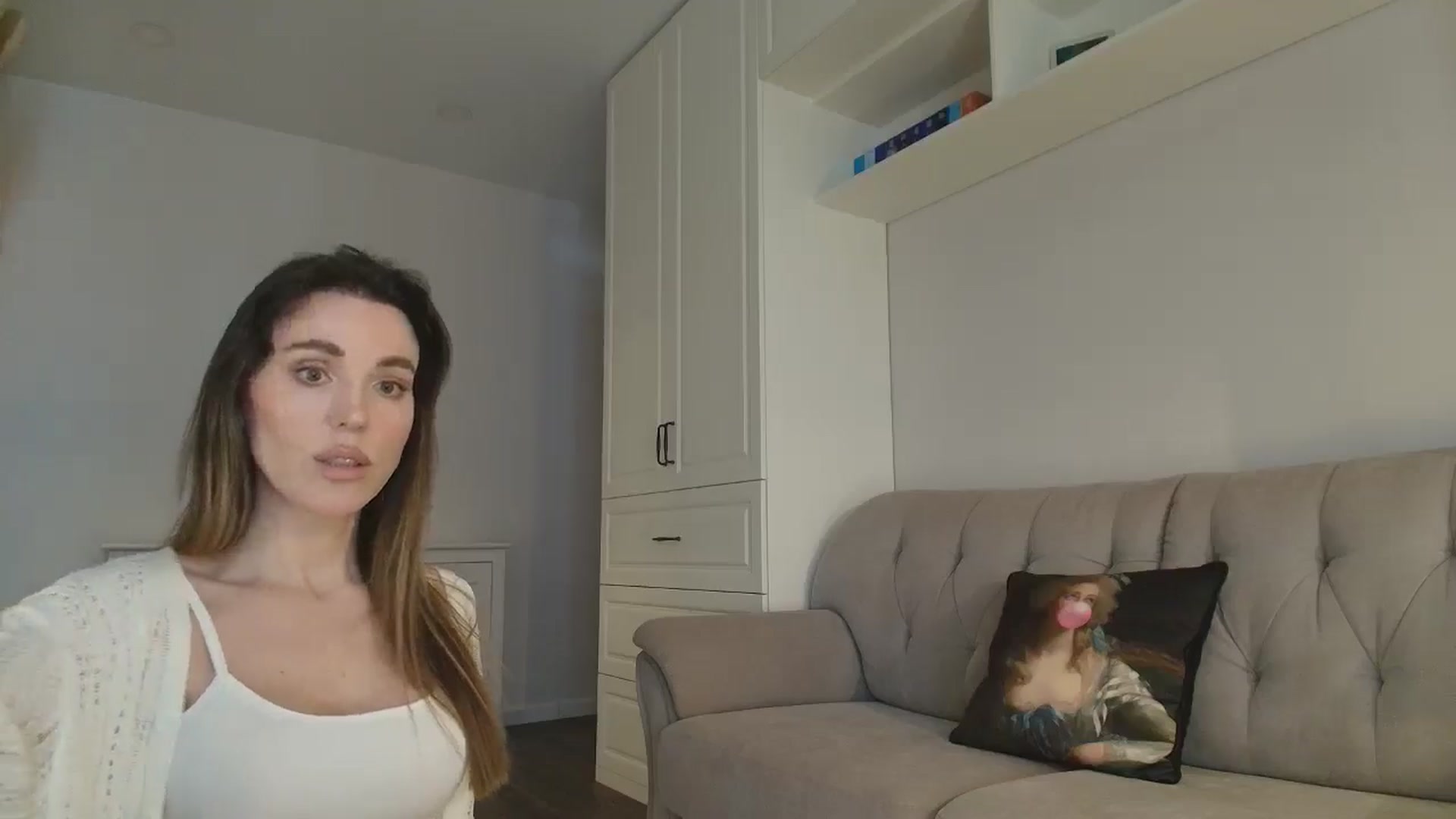 Gallery image thumbnail from Elysewine's myfreecams stream on, 03/15/2026, 07:27 image 4 of 20