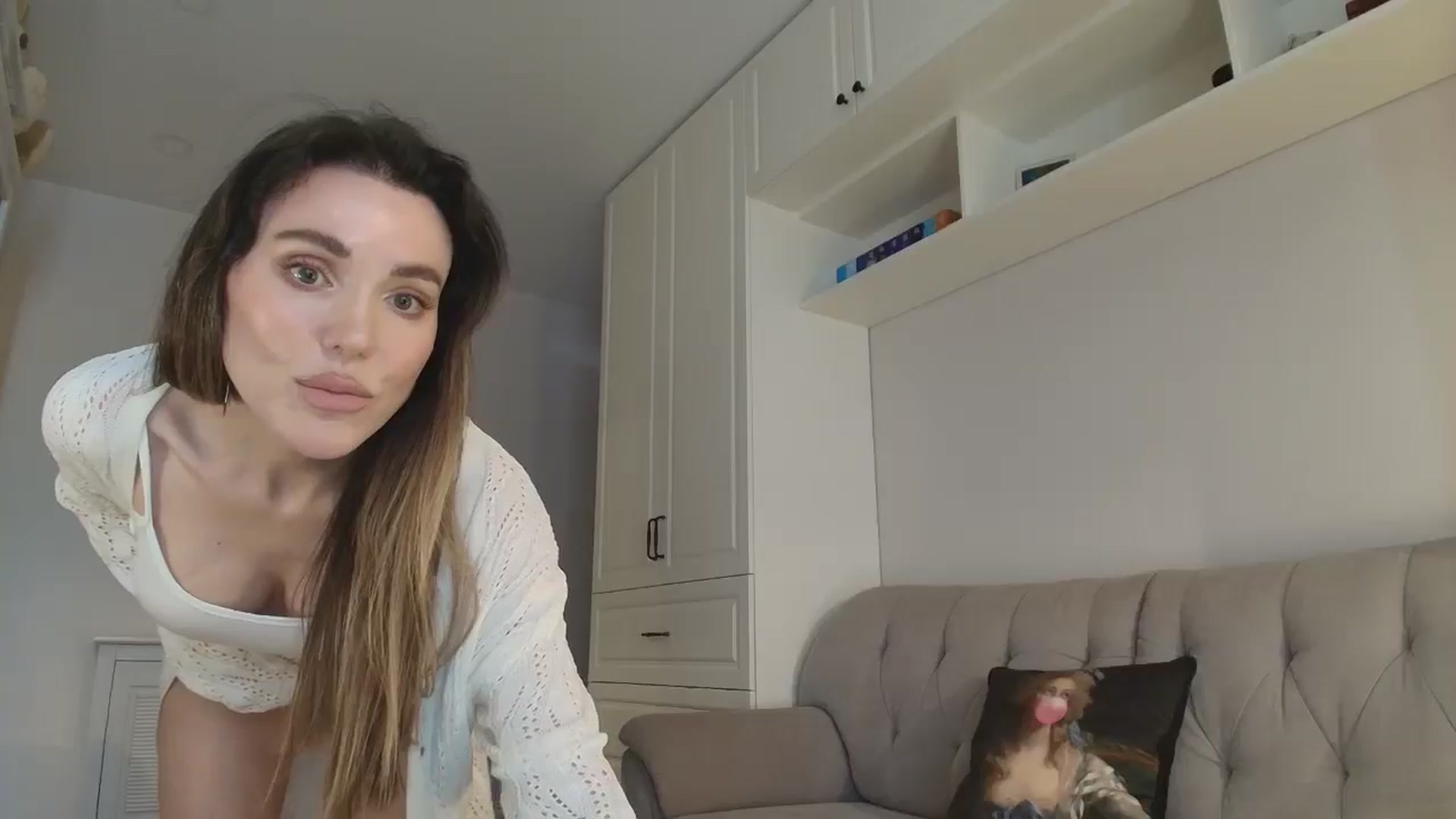 Gallery image thumbnail from Elysewine's myfreecams stream on, 03/15/2026, 07:27 image 9 of 20