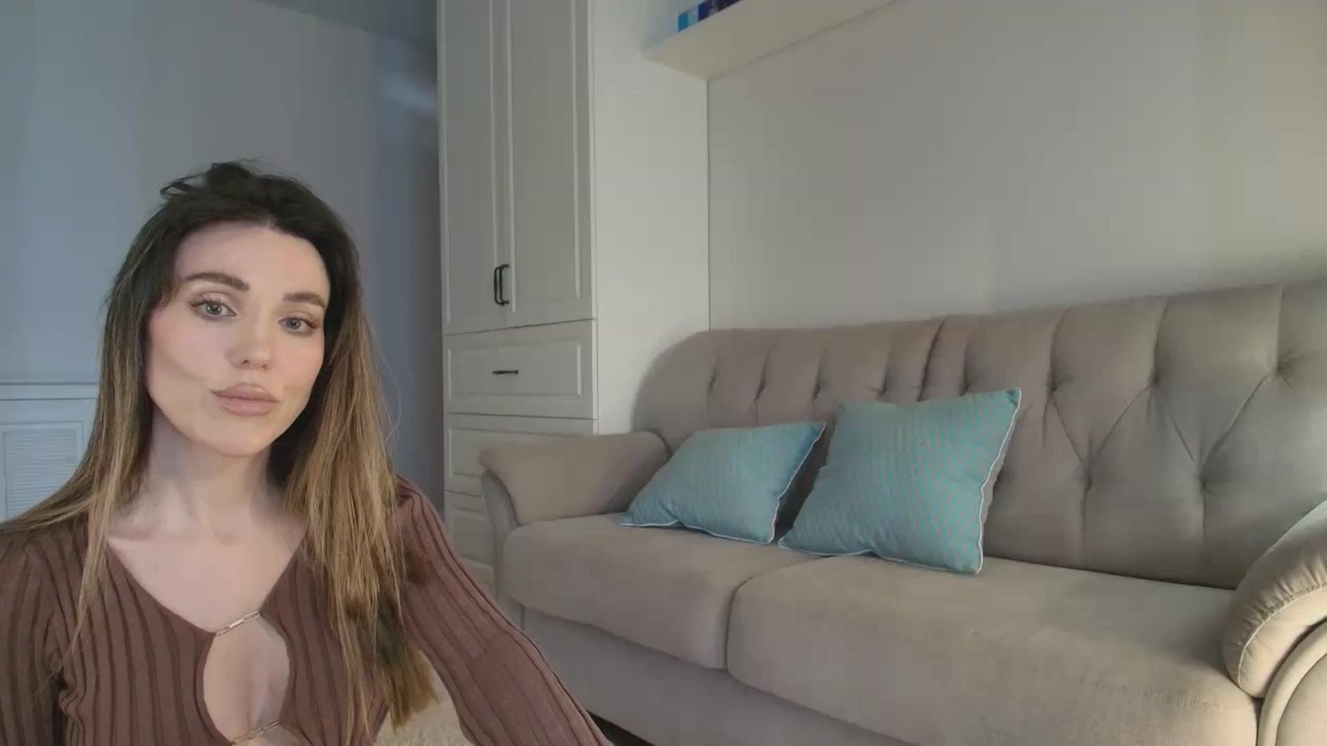 Gallery image thumbnail from Elysewine's myfreecams stream on, 03/22/2026, 07:32 image 7 of 20