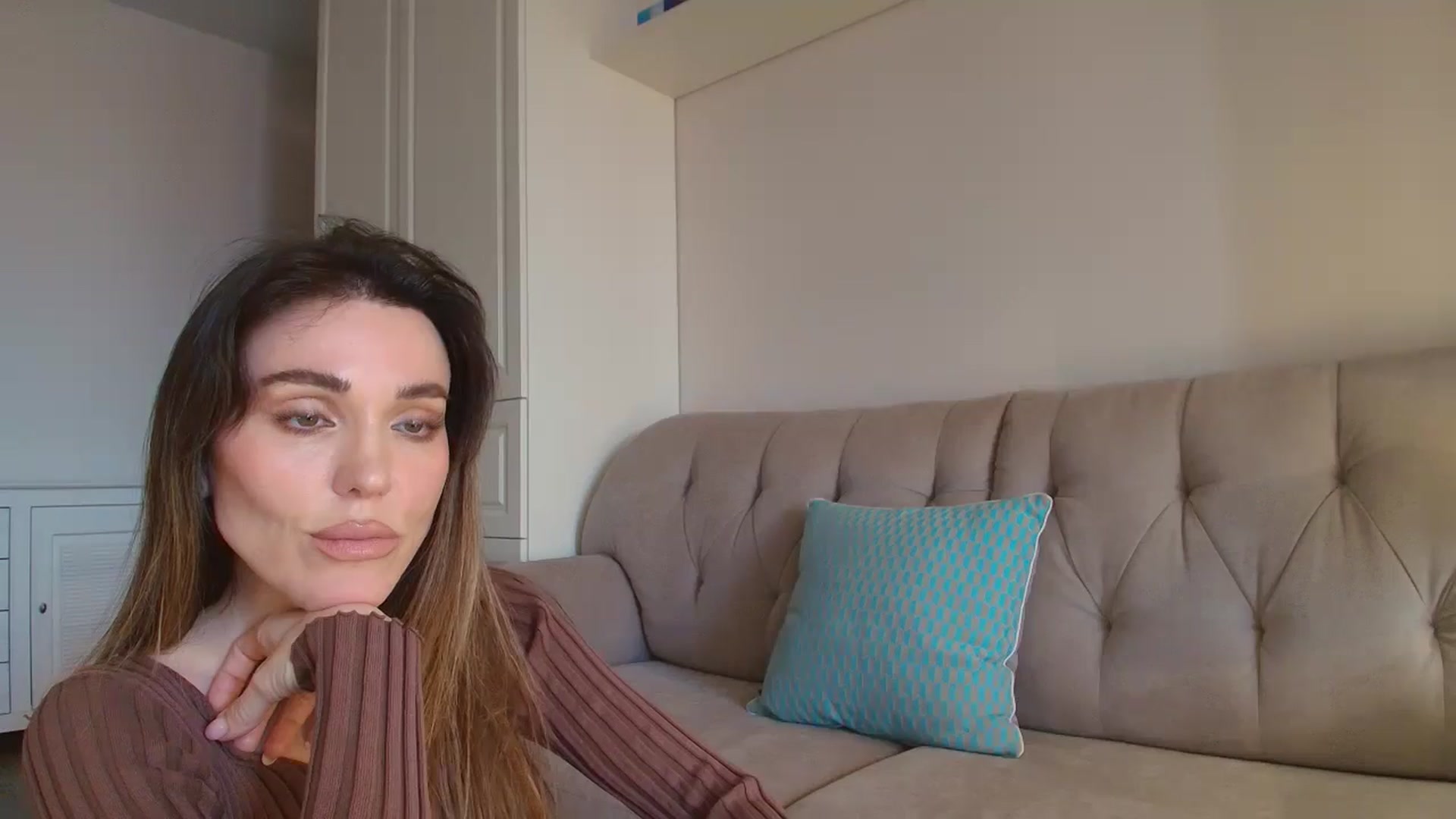 Gallery image thumbnail from Elysewine's myfreecams stream on, 03/22/2026, 08:37 image 12 of 20