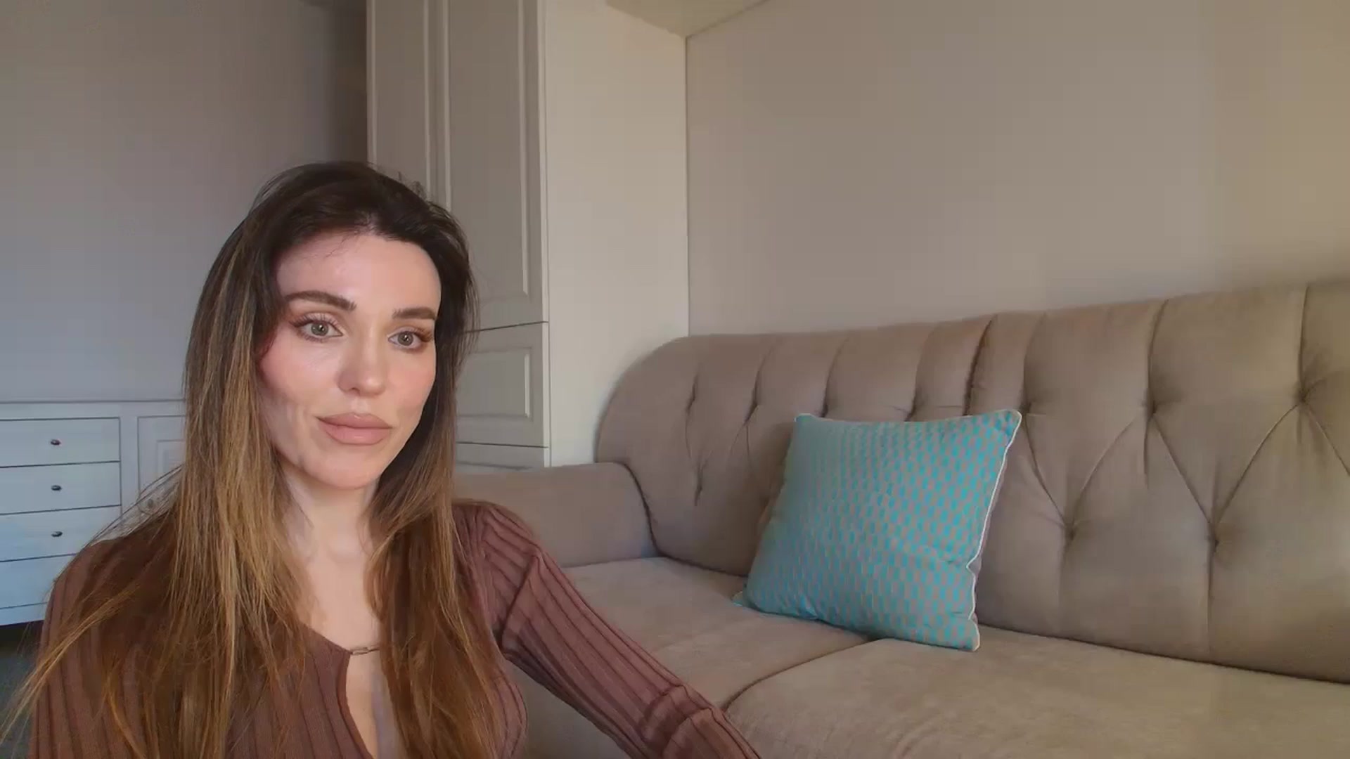 Gallery image thumbnail from Elysewine's myfreecams stream on, 03/22/2026, 08:37 image 20 of 20