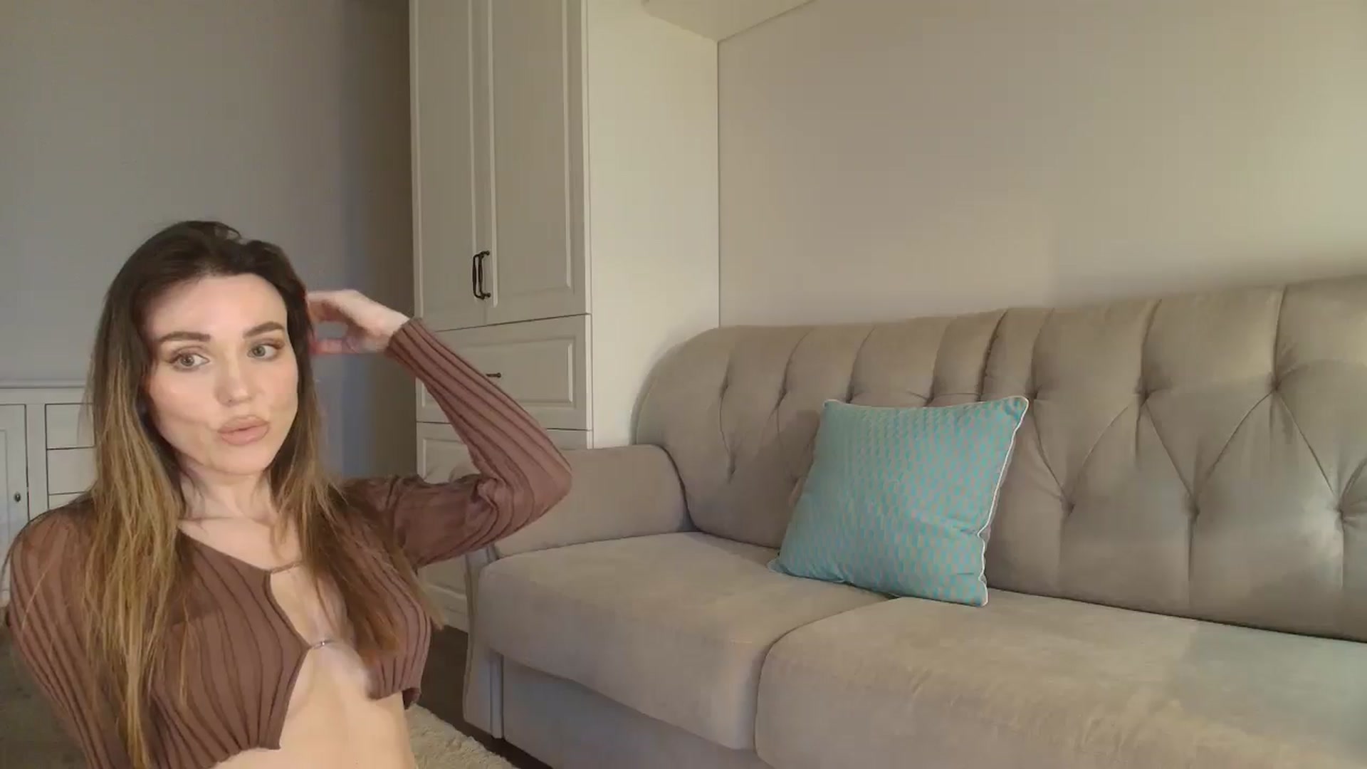 Gallery image thumbnail from Elysewine's myfreecams stream on, 03/22/2026, 09:32 image 7 of 20