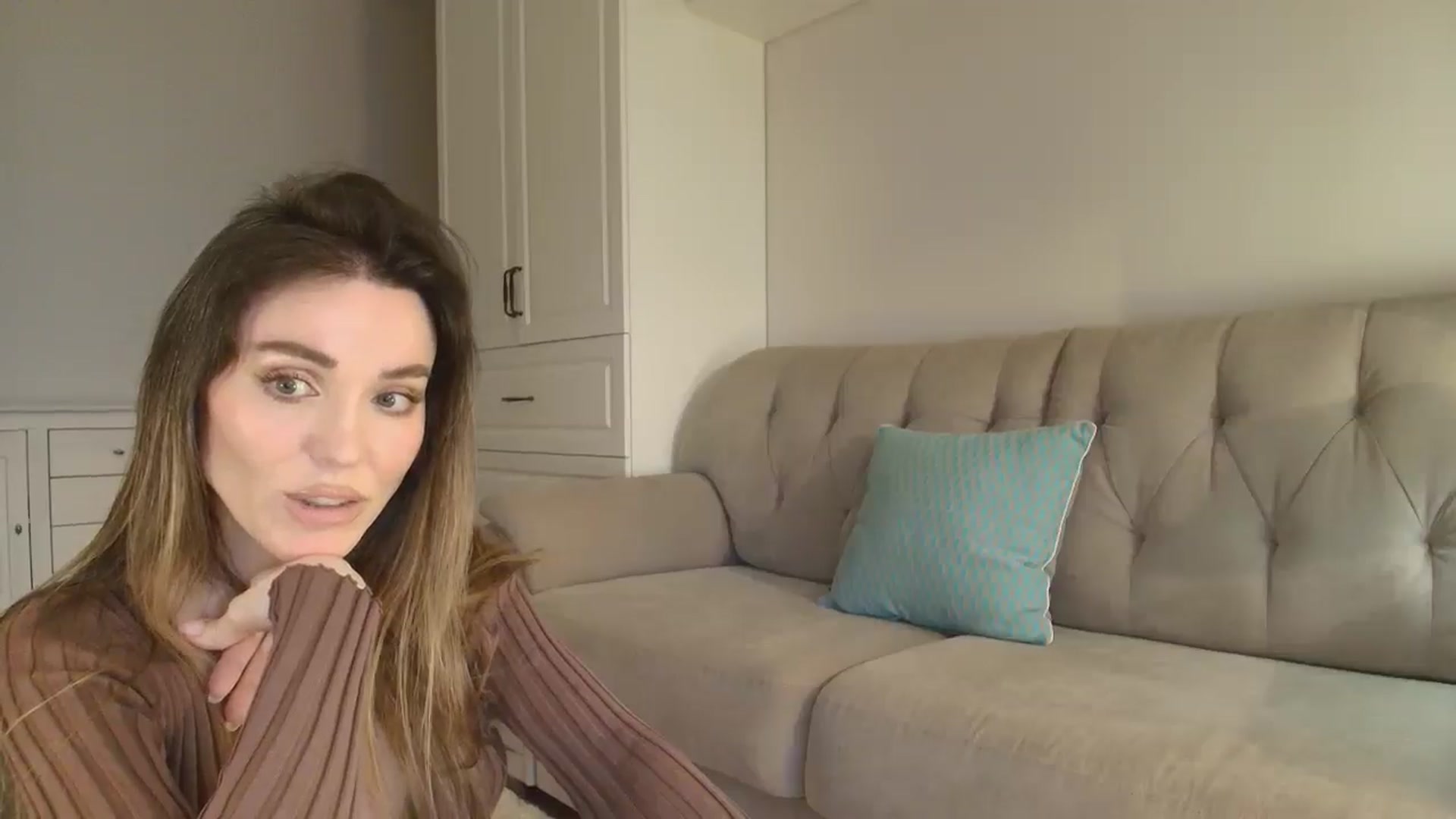 Gallery image thumbnail from Elysewine's myfreecams stream on, 03/22/2026, 09:32 image 9 of 20