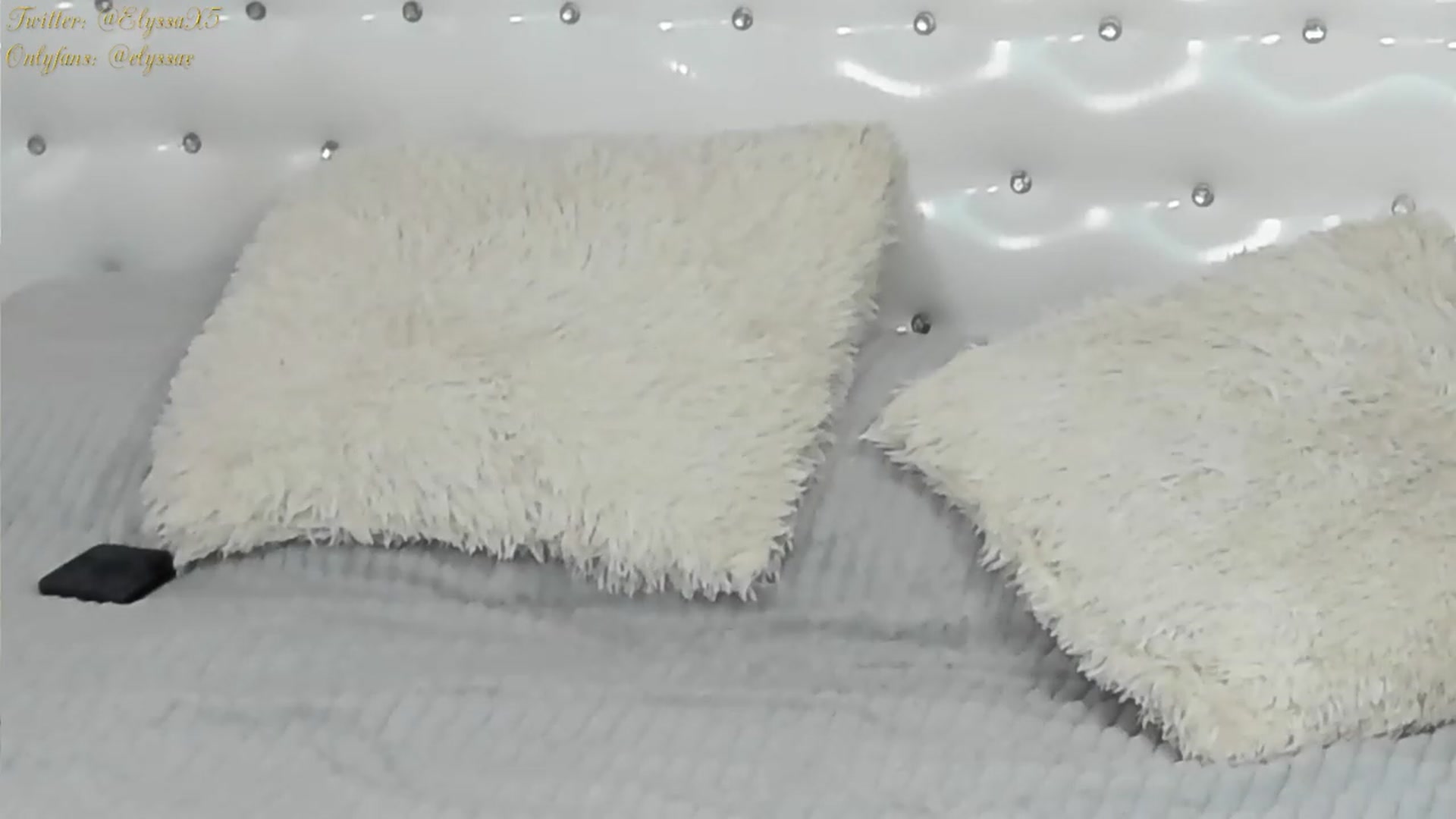 Gallery image thumbnail from Elyssa_'s myfreecams stream on, 11/23/2022, 10:28 image 9 of 20